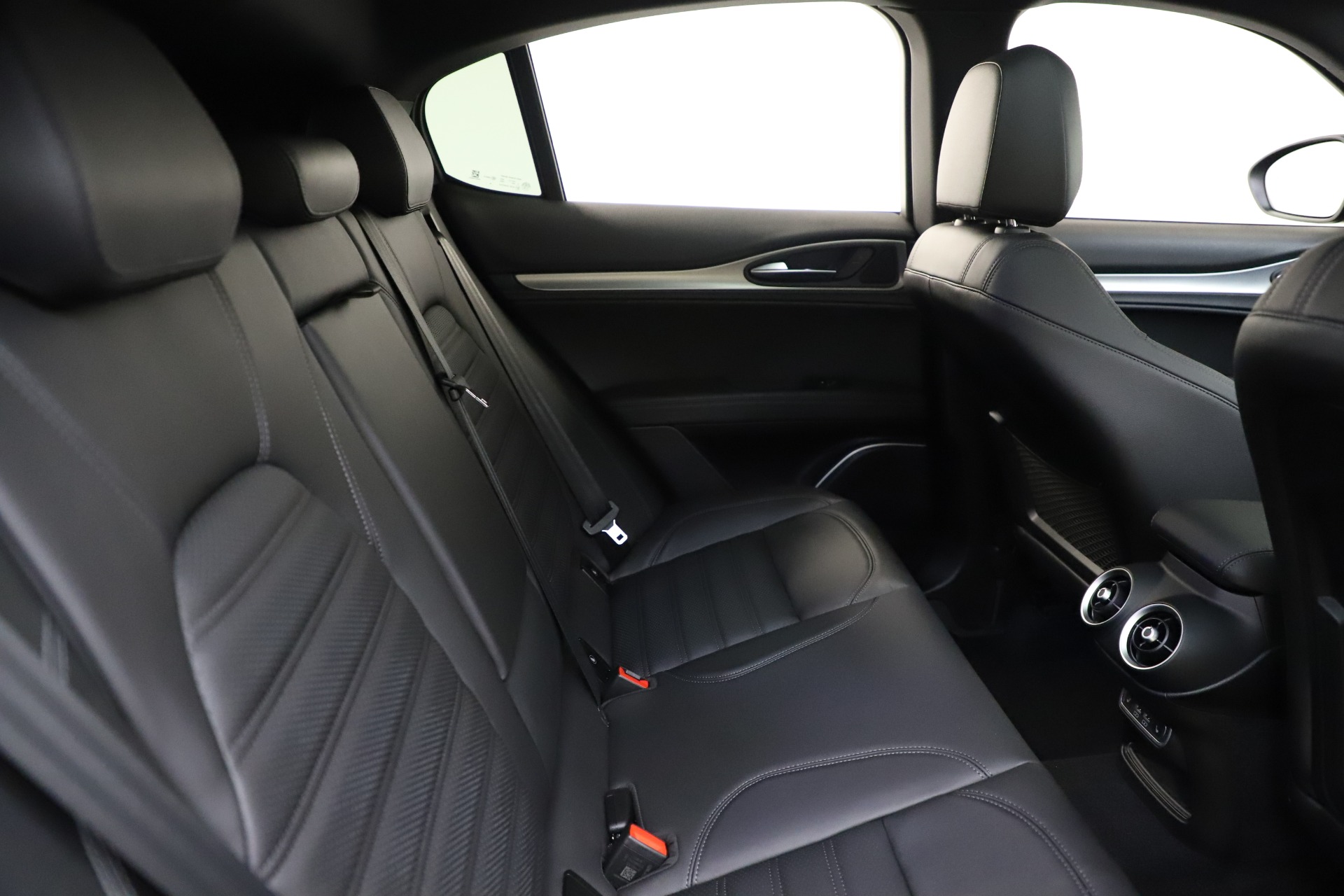 New 2020 Alfa Romeo Stelvio Ti Sport Q4 | St. Petersburg, FL