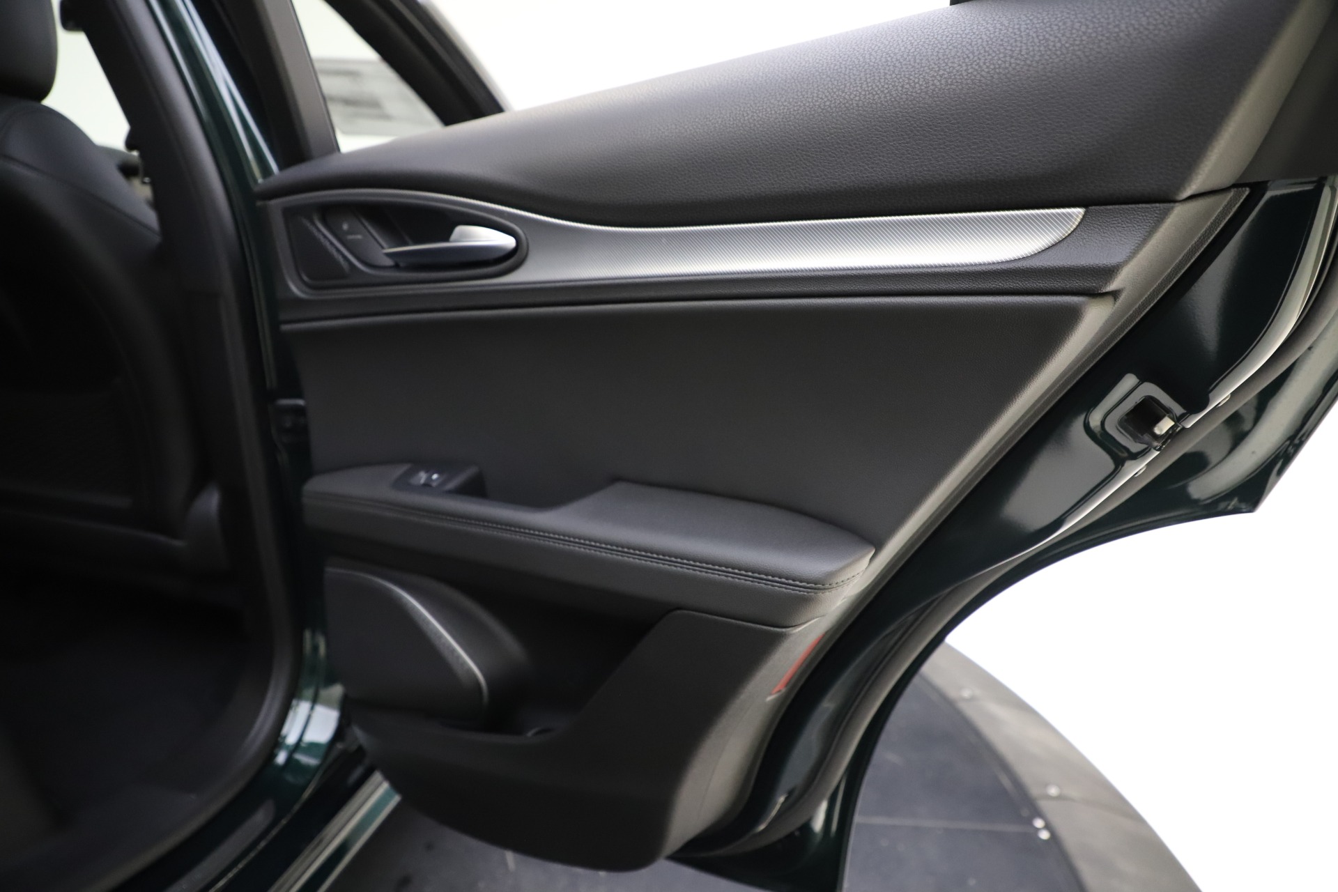 New 2020 Alfa Romeo Stelvio Ti Sport Q4 | St. Petersburg, FL