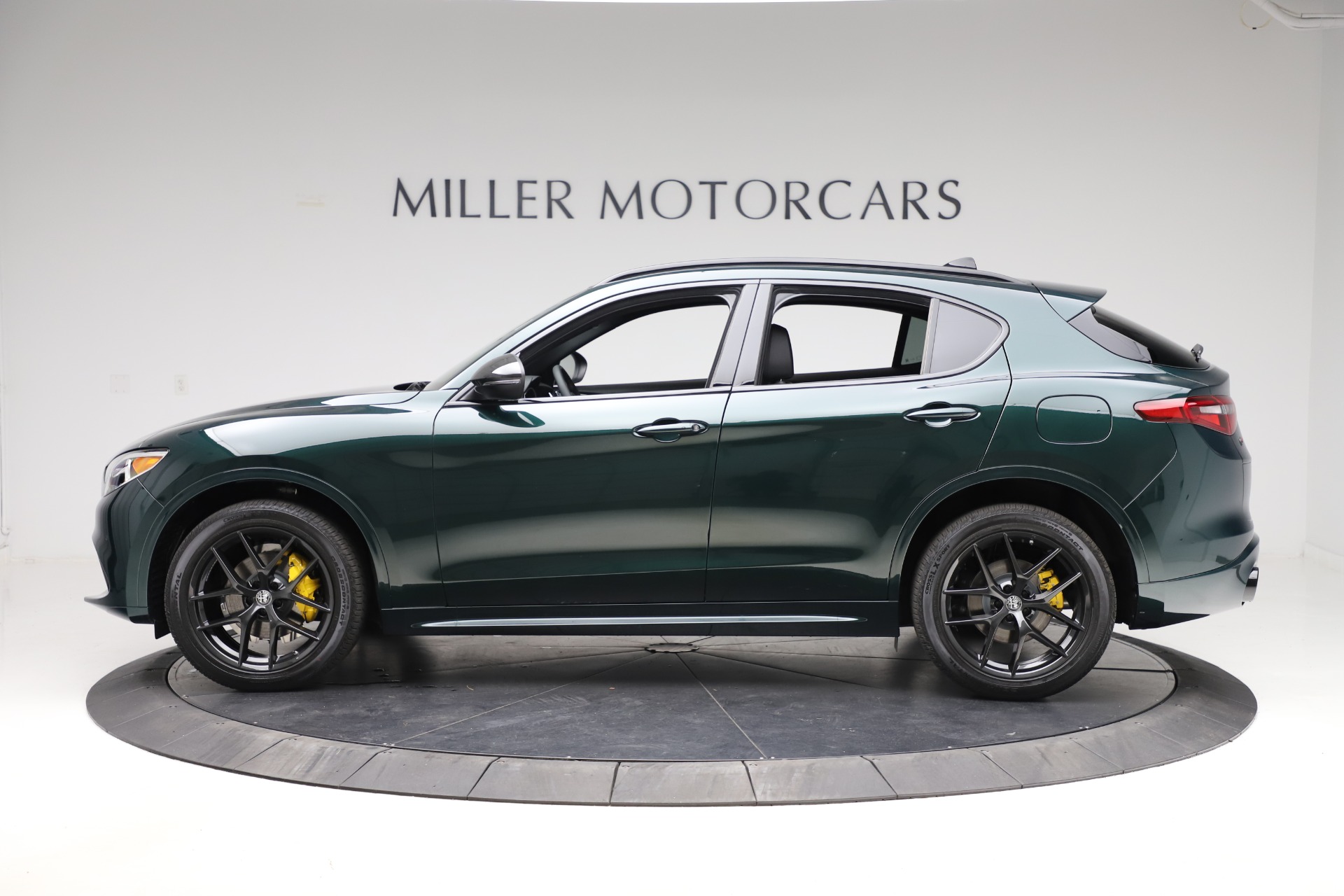 New 2020 Alfa Romeo Stelvio Ti Sport Q4 | St. Petersburg, FL