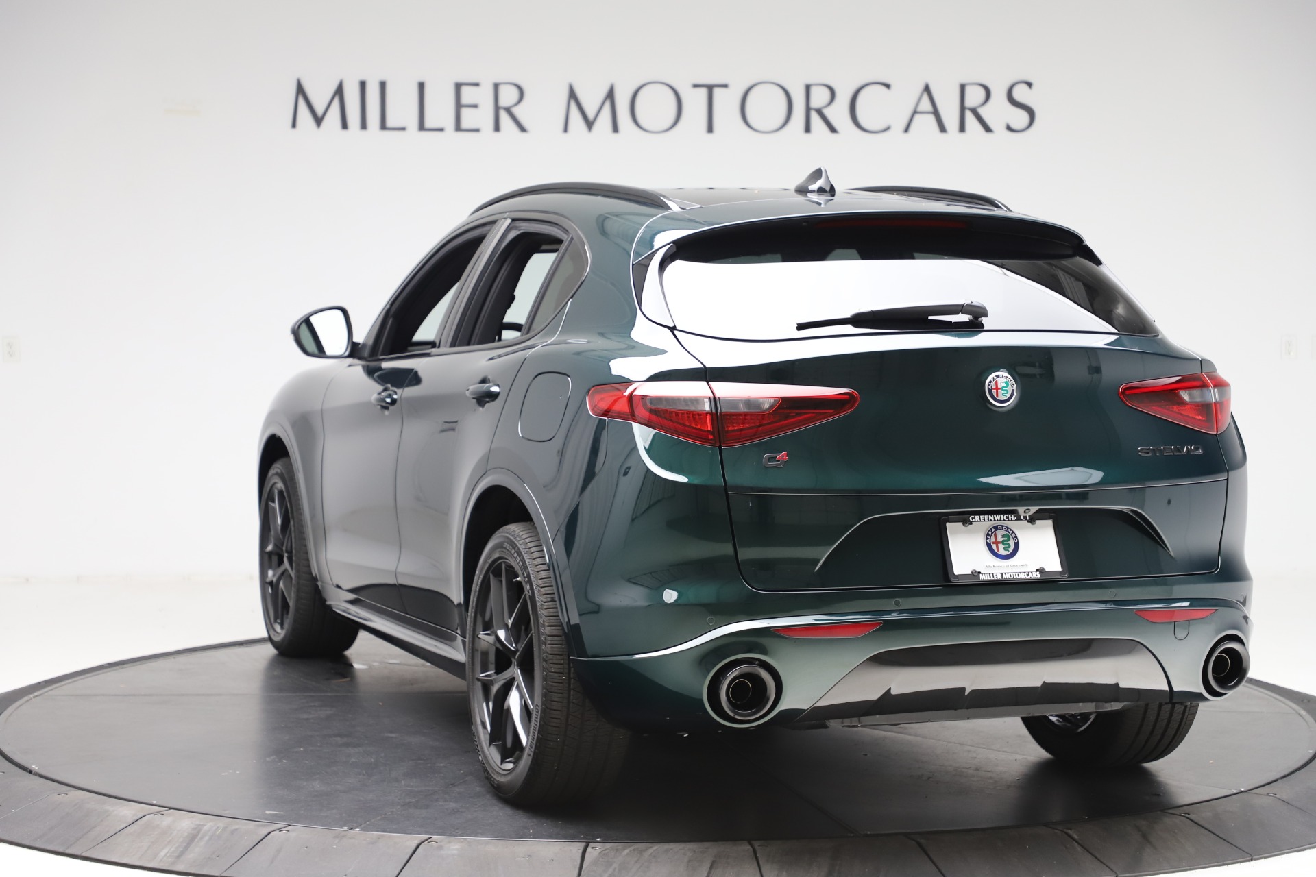 New 2020 Alfa Romeo Stelvio Ti Sport Q4 | St. Petersburg, FL