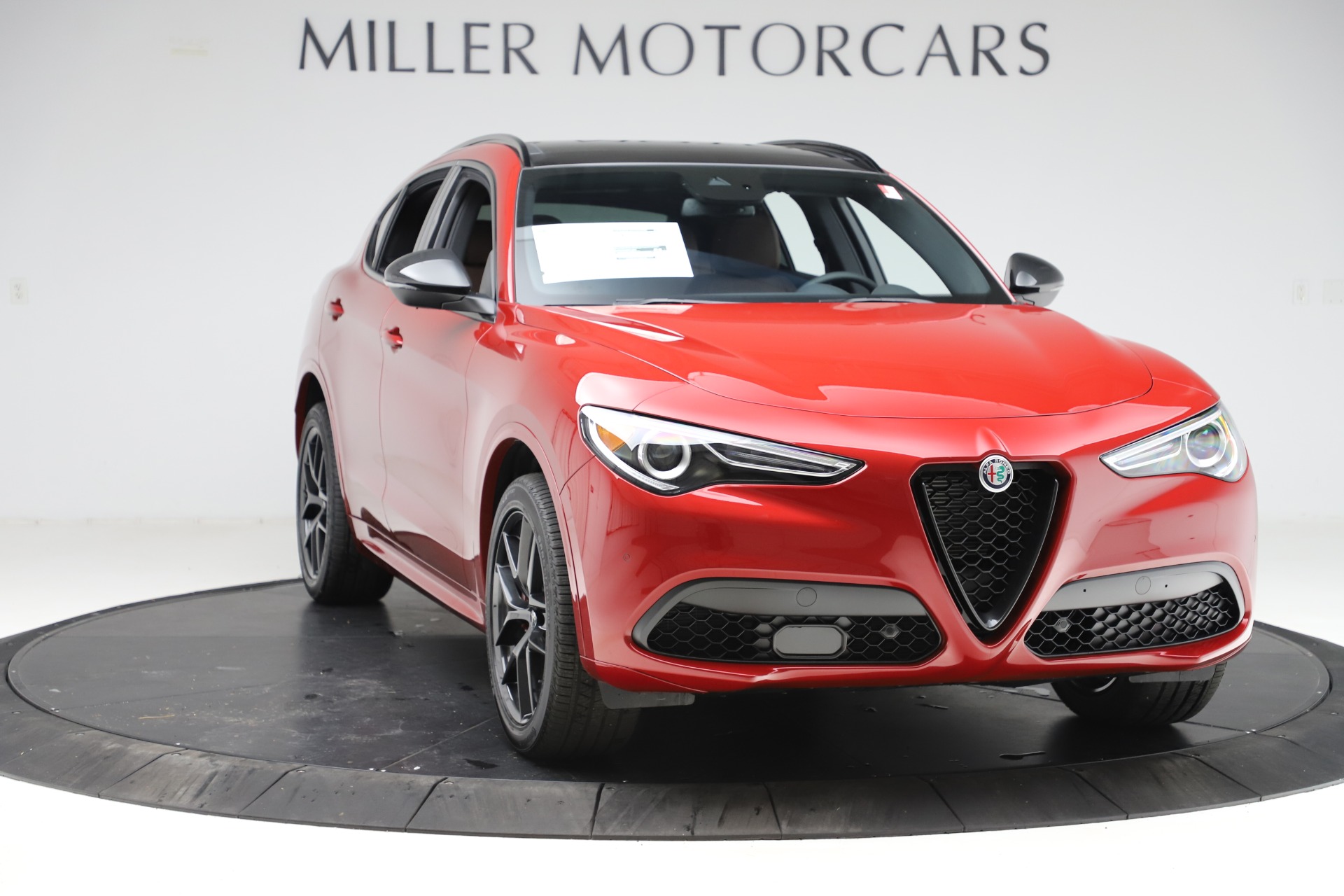New 2020 Alfa Romeo Stelvio Ti Sport Q4 | St. Petersburg, FL