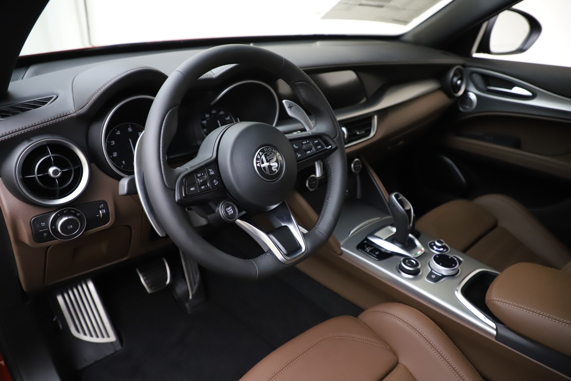 New 2020 Alfa Romeo Stelvio Ti Sport Q4 | St. Petersburg, FL
