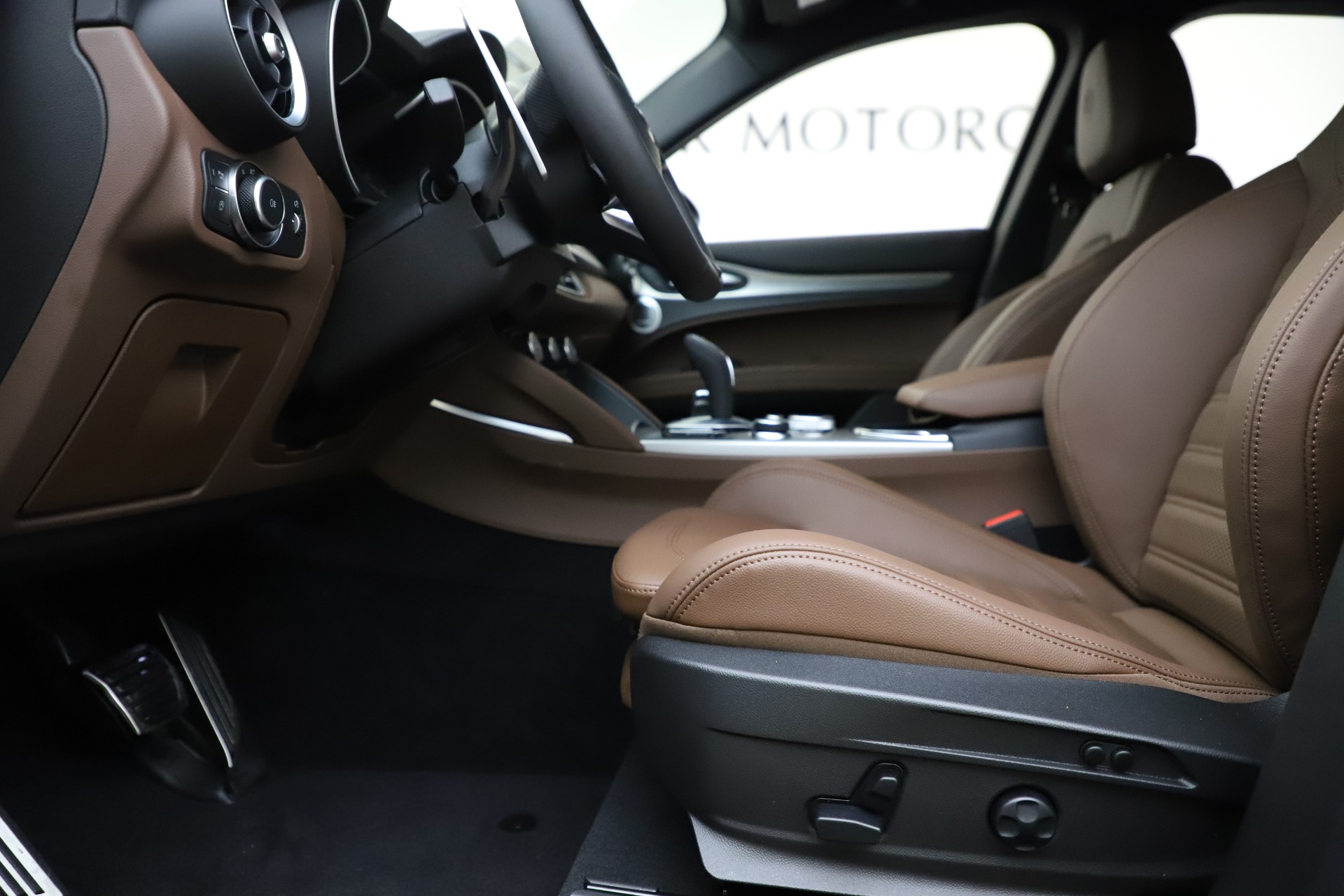 New 2020 Alfa Romeo Stelvio Ti Sport Q4 | St. Petersburg, FL
