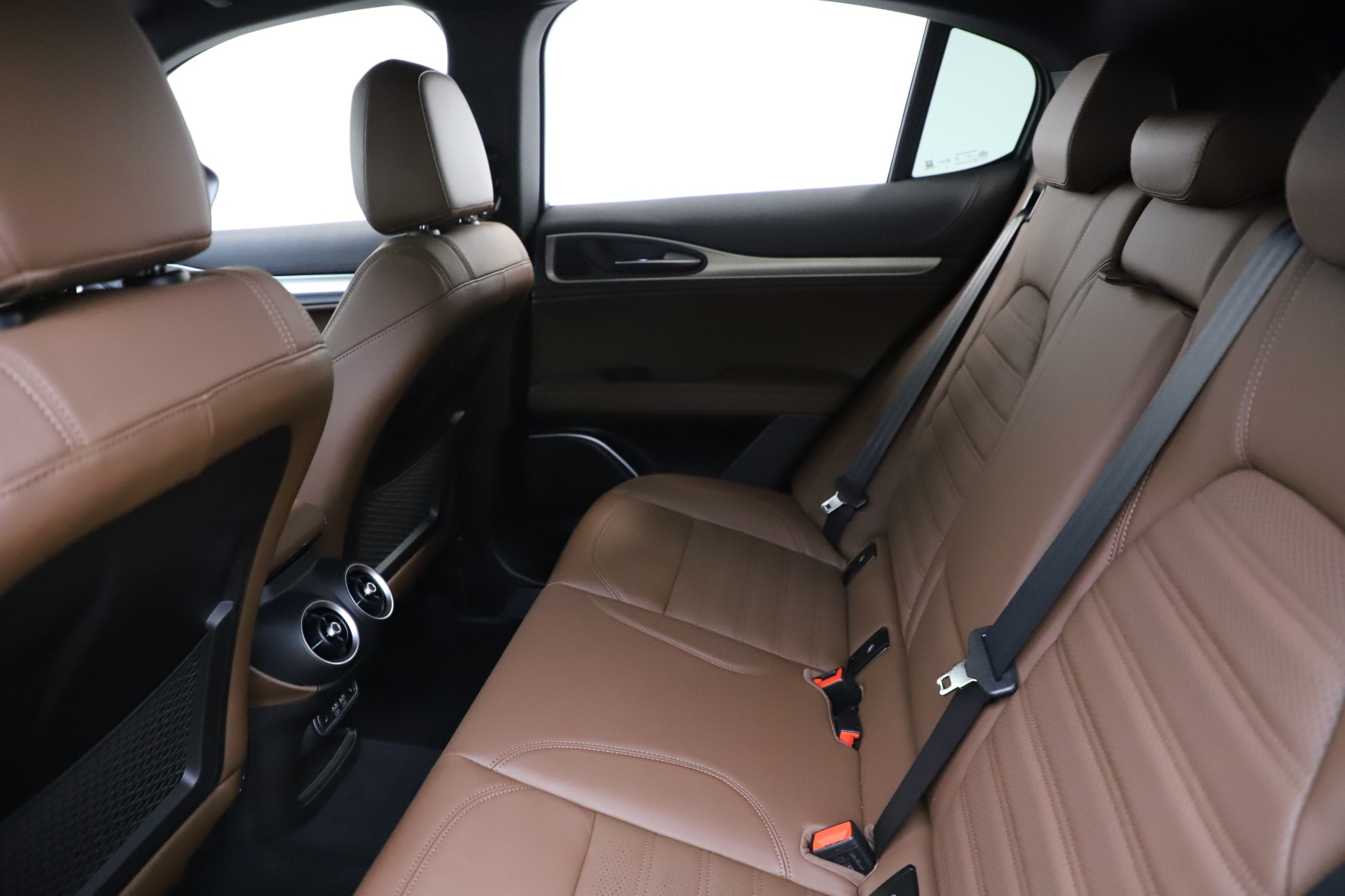 New 2020 Alfa Romeo Stelvio Ti Sport Q4 | St. Petersburg, FL
