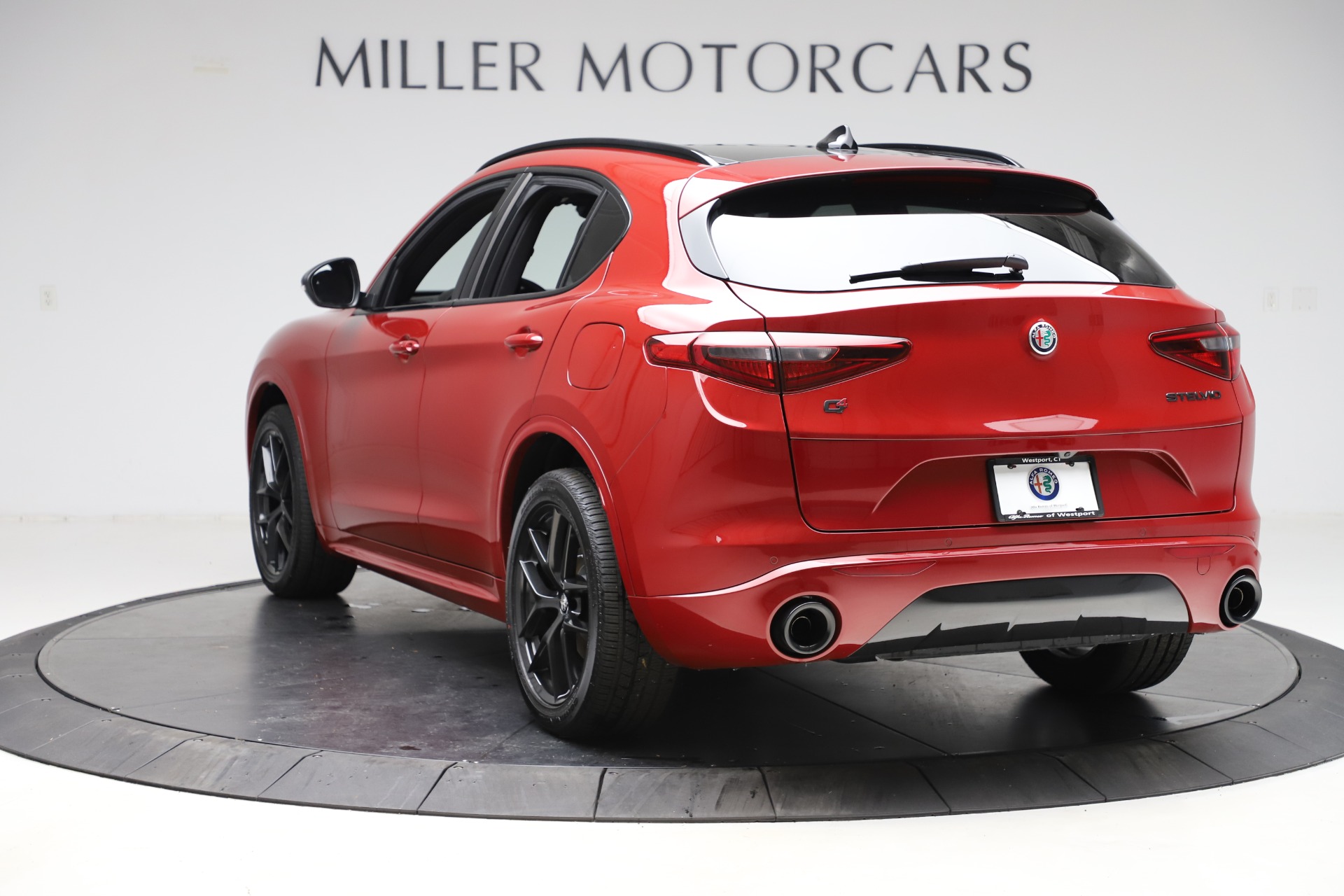 New 2020 Alfa Romeo Stelvio Ti Sport Q4 | St. Petersburg, FL
