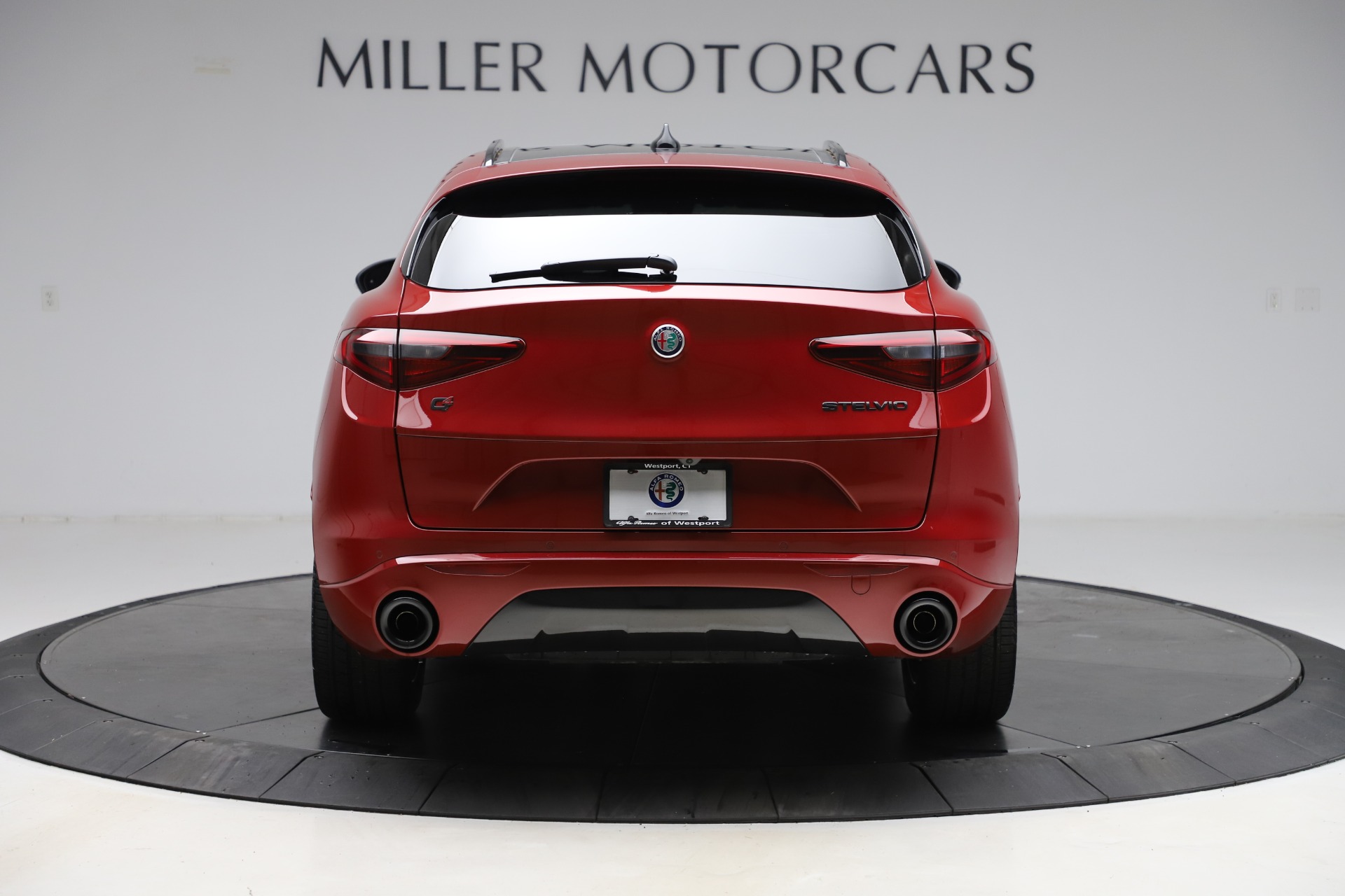 New 2020 Alfa Romeo Stelvio Ti Sport Q4 | St. Petersburg, FL