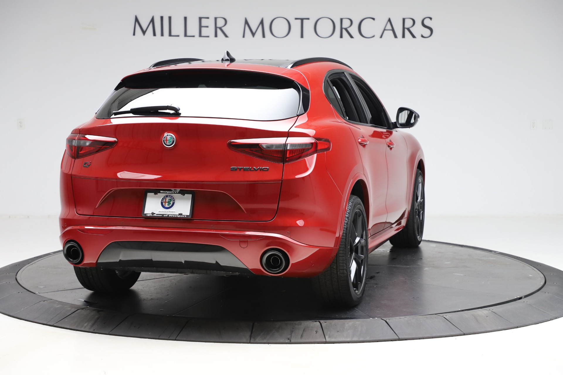 New 2020 Alfa Romeo Stelvio Ti Sport Q4 | St. Petersburg, FL