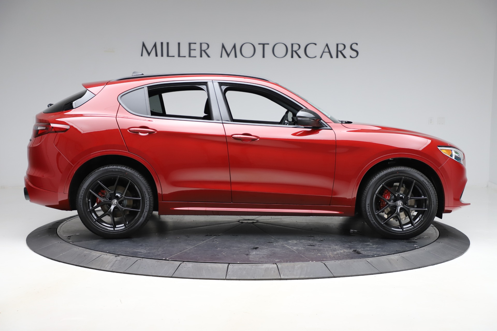 New 2020 Alfa Romeo Stelvio Ti Sport Q4 | St. Petersburg, FL