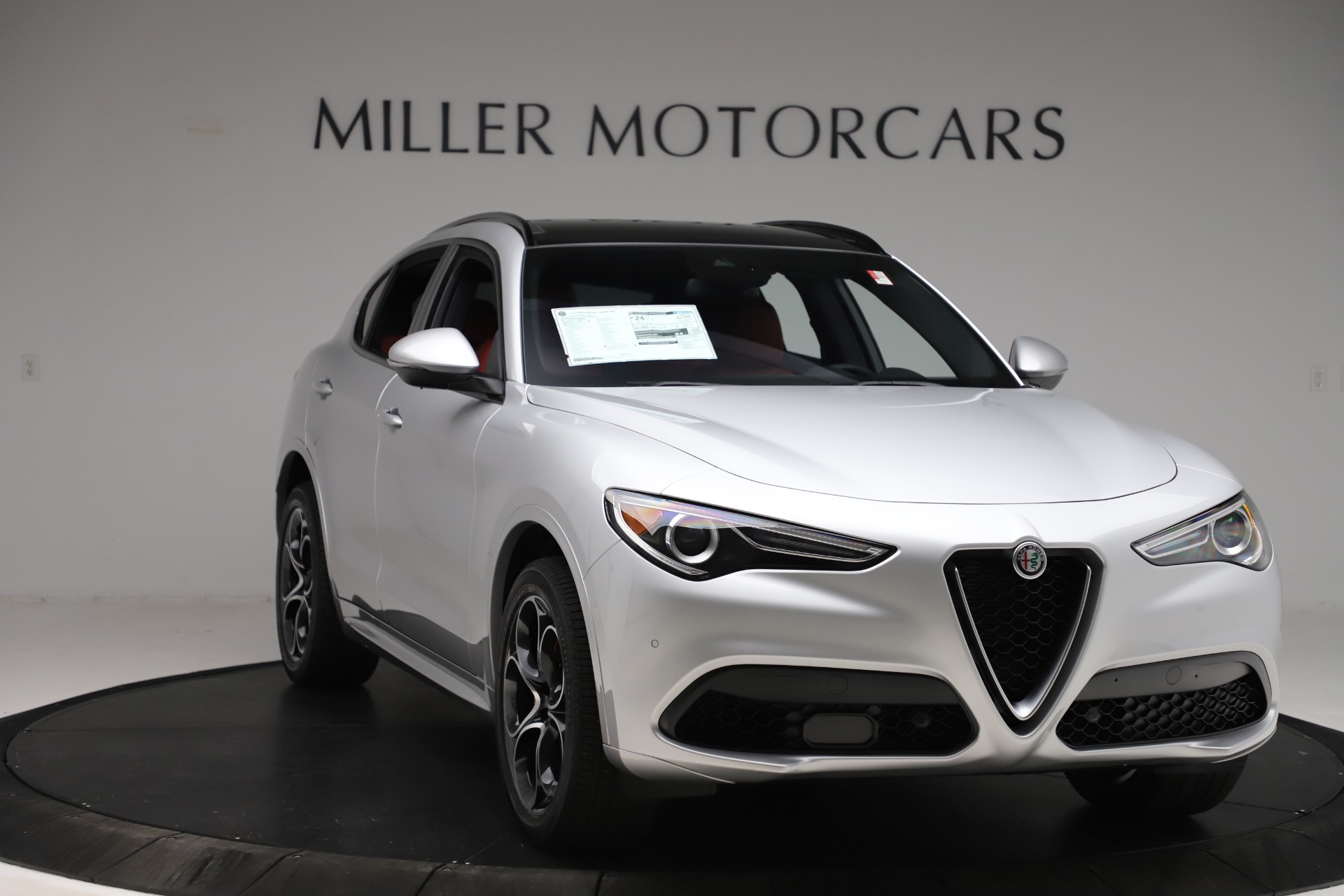 New 2020 Alfa Romeo Stelvio Ti Sport Q4 | St. Petersburg, FL