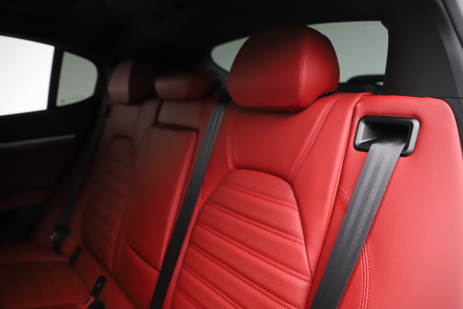 New 2020 Alfa Romeo Stelvio Ti Sport Q4 | St. Petersburg, FL