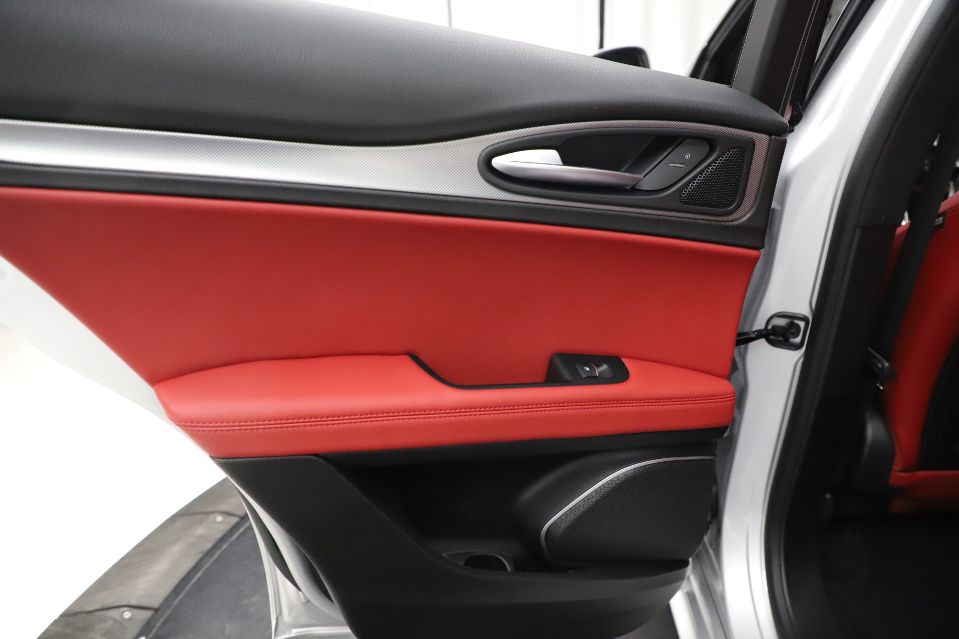 New 2020 Alfa Romeo Stelvio Ti Sport Q4 | St. Petersburg, FL