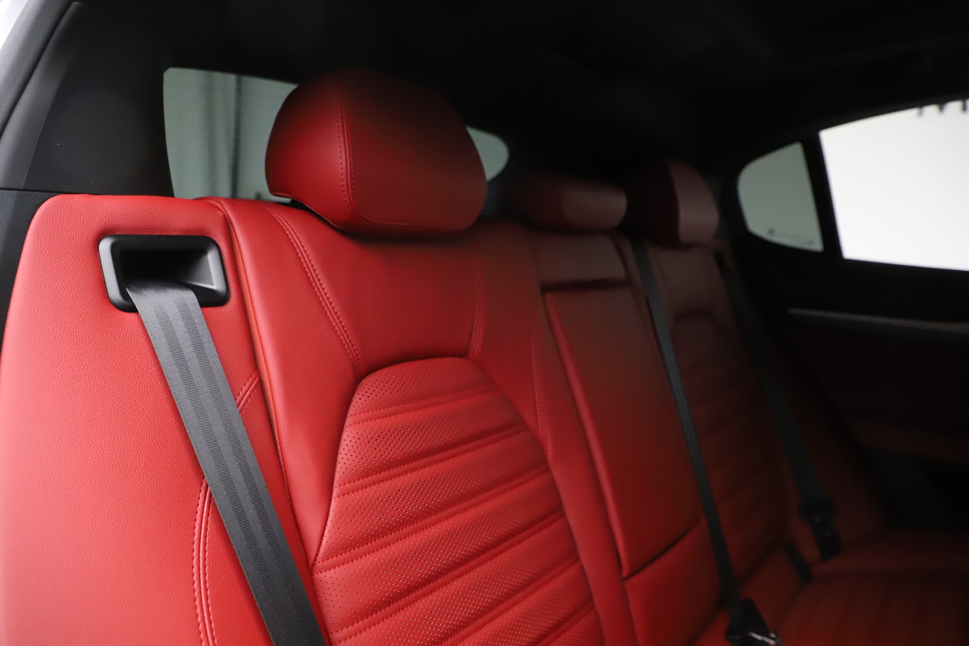 New 2020 Alfa Romeo Stelvio Ti Sport Q4 | St. Petersburg, FL