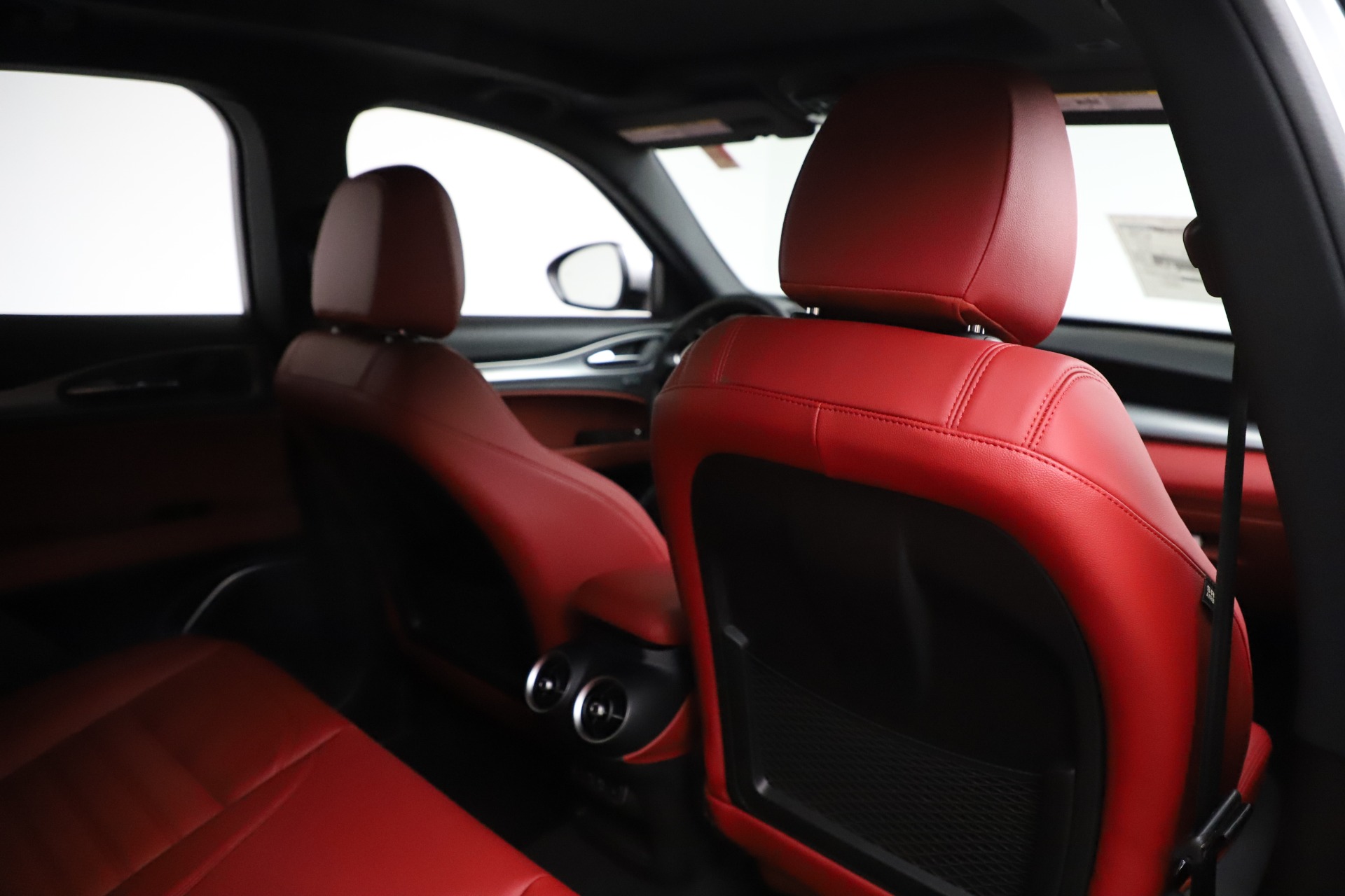 New 2020 Alfa Romeo Stelvio Ti Sport Q4 | St. Petersburg, FL
