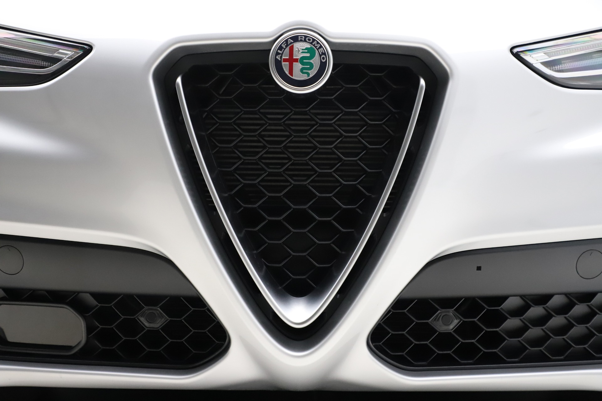 New 2020 Alfa Romeo Stelvio Ti Sport Q4 | St. Petersburg, FL