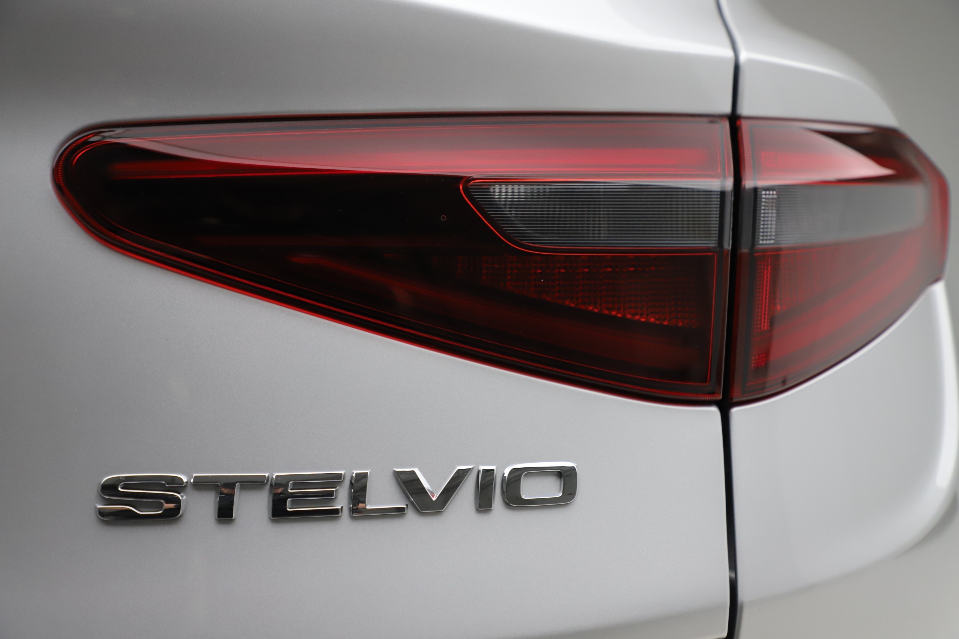 New 2020 Alfa Romeo Stelvio Ti Sport Q4 | St. Petersburg, FL