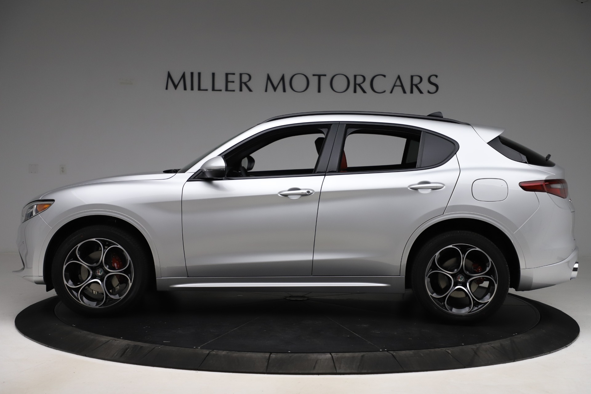 New 2020 Alfa Romeo Stelvio Ti Sport Q4 | St. Petersburg, FL