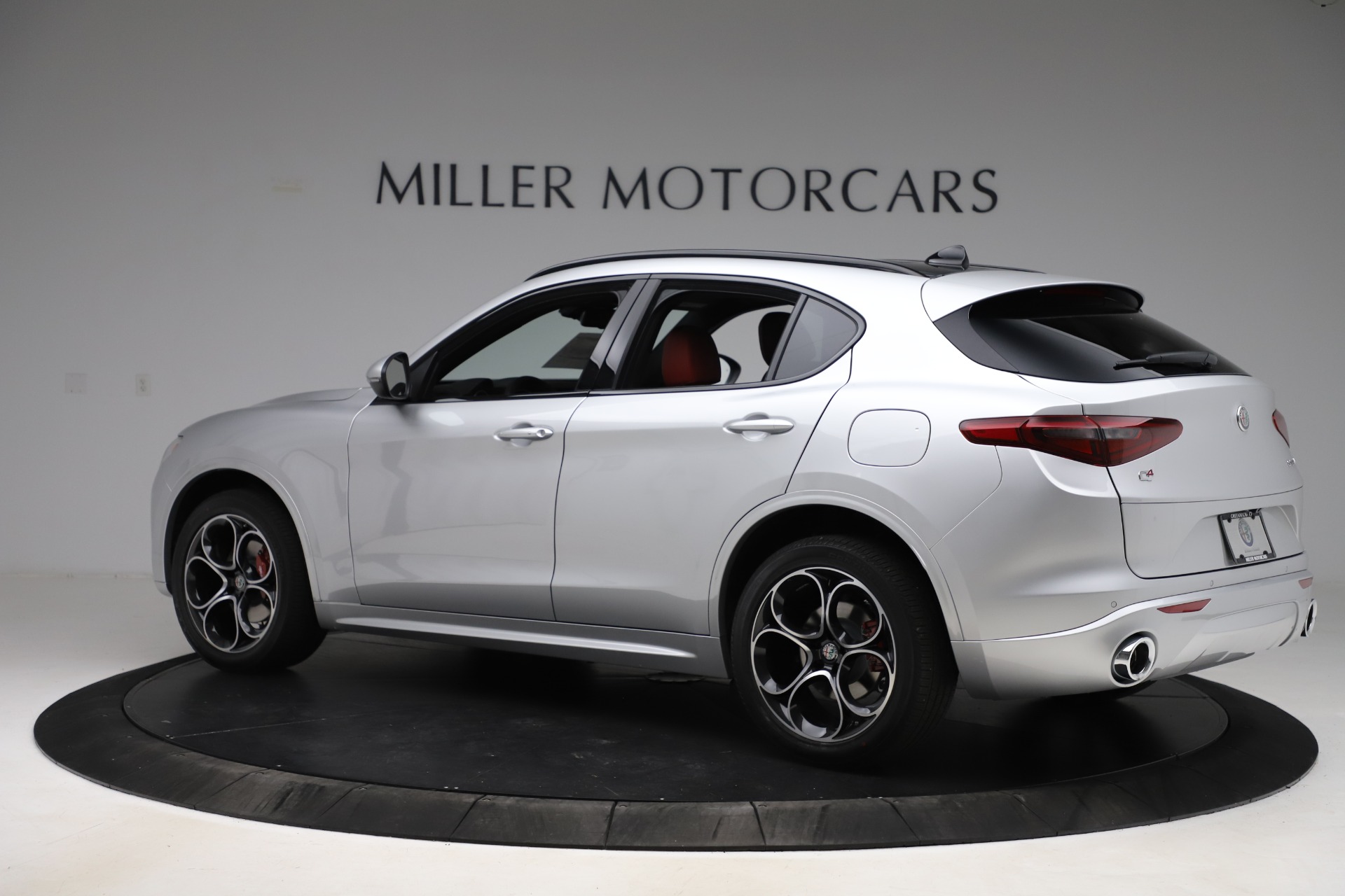 New 2020 Alfa Romeo Stelvio Ti Sport Q4 | St. Petersburg, FL