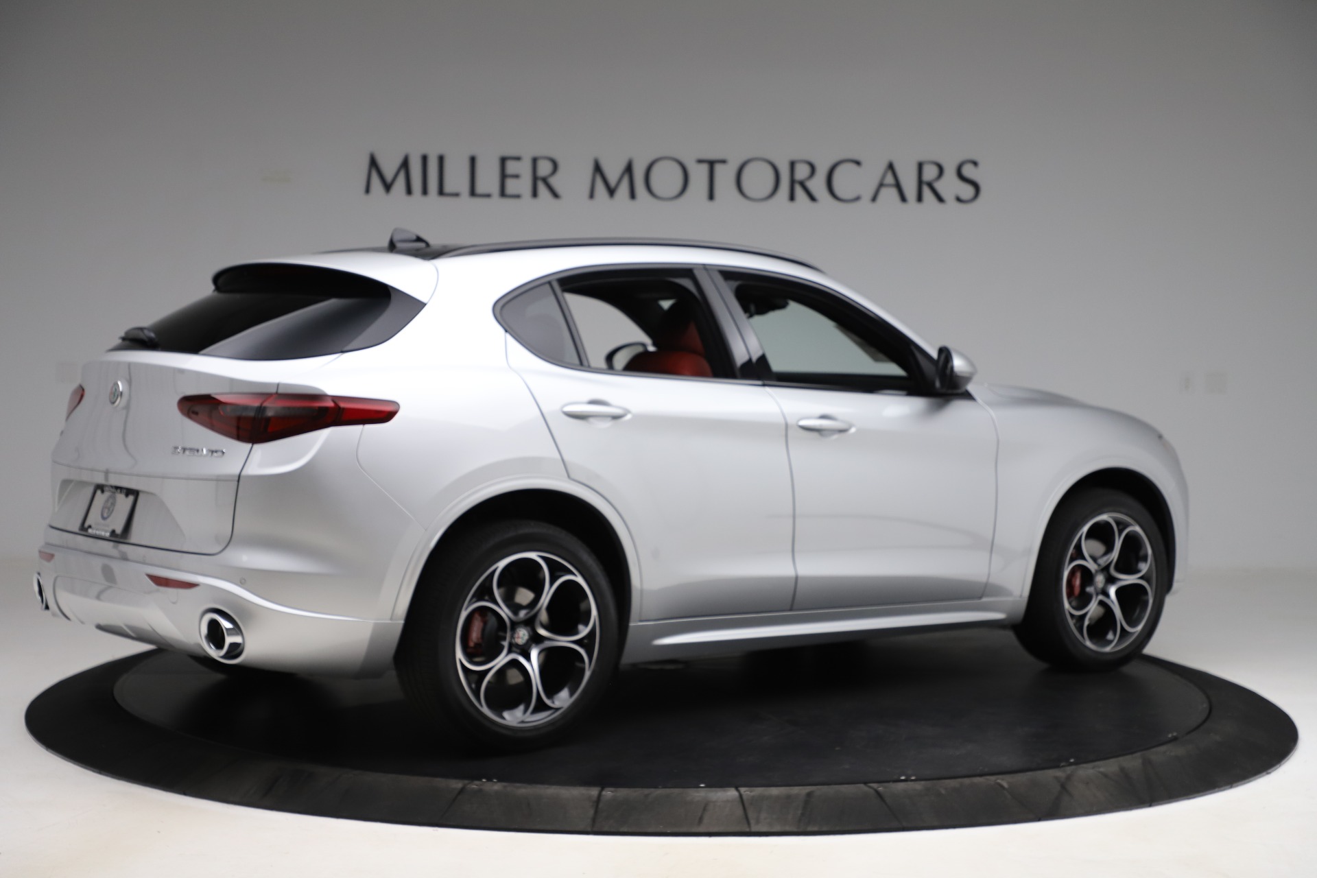 New 2020 Alfa Romeo Stelvio Ti Sport Q4 | St. Petersburg, FL