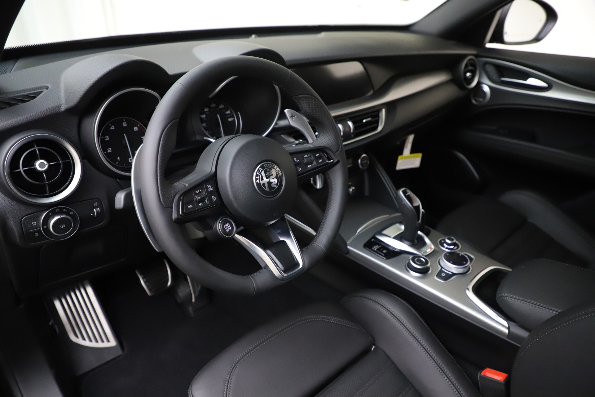 New 2020 Alfa Romeo Stelvio Ti Sport Q4 | St. Petersburg, FL