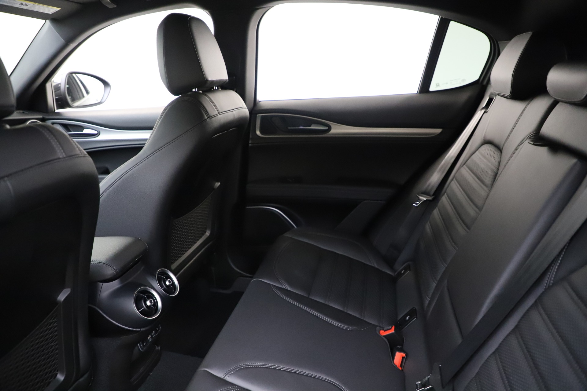 New 2020 Alfa Romeo Stelvio Ti Sport Q4 | St. Petersburg, FL