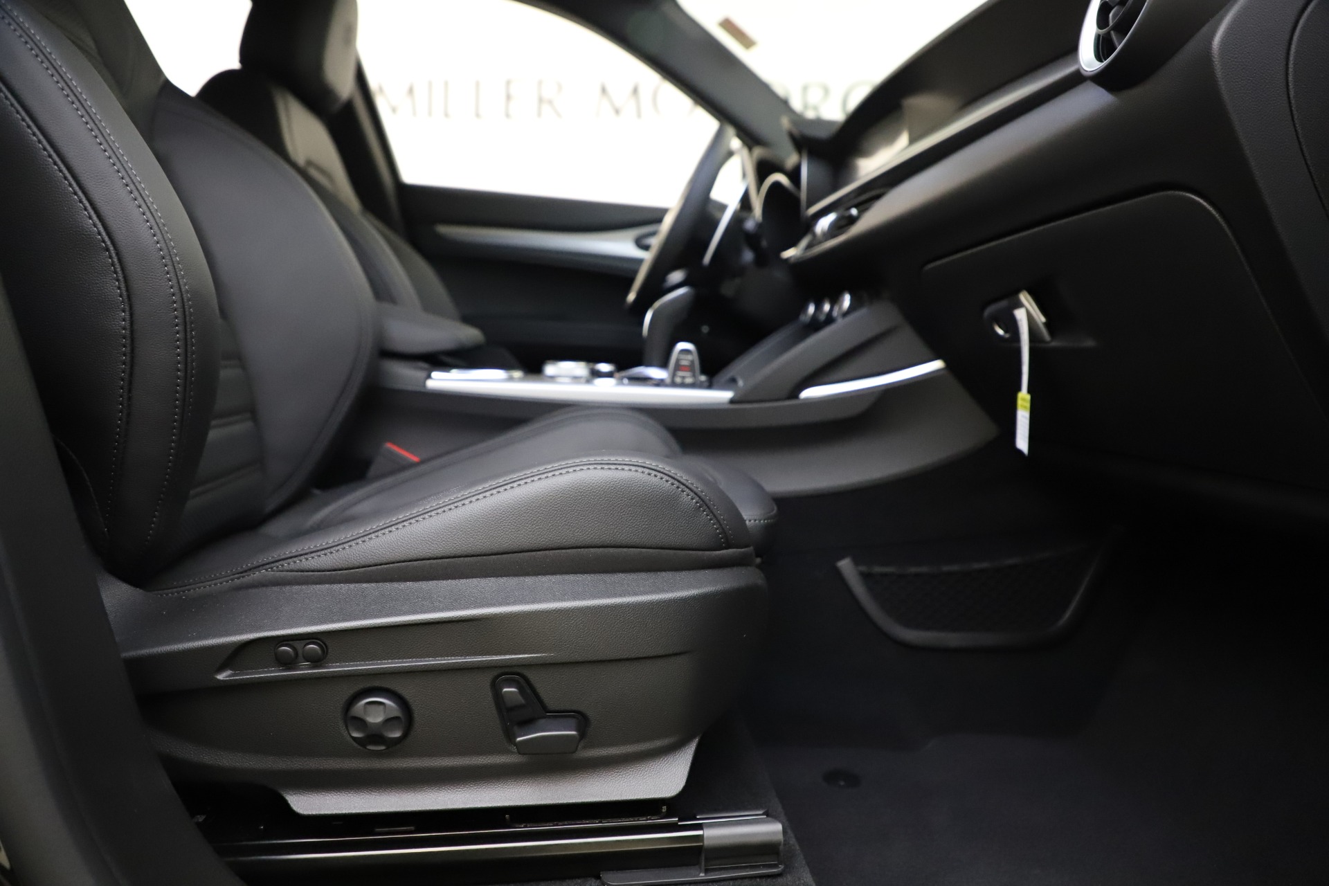 New 2020 Alfa Romeo Stelvio Ti Sport Q4 | St. Petersburg, FL