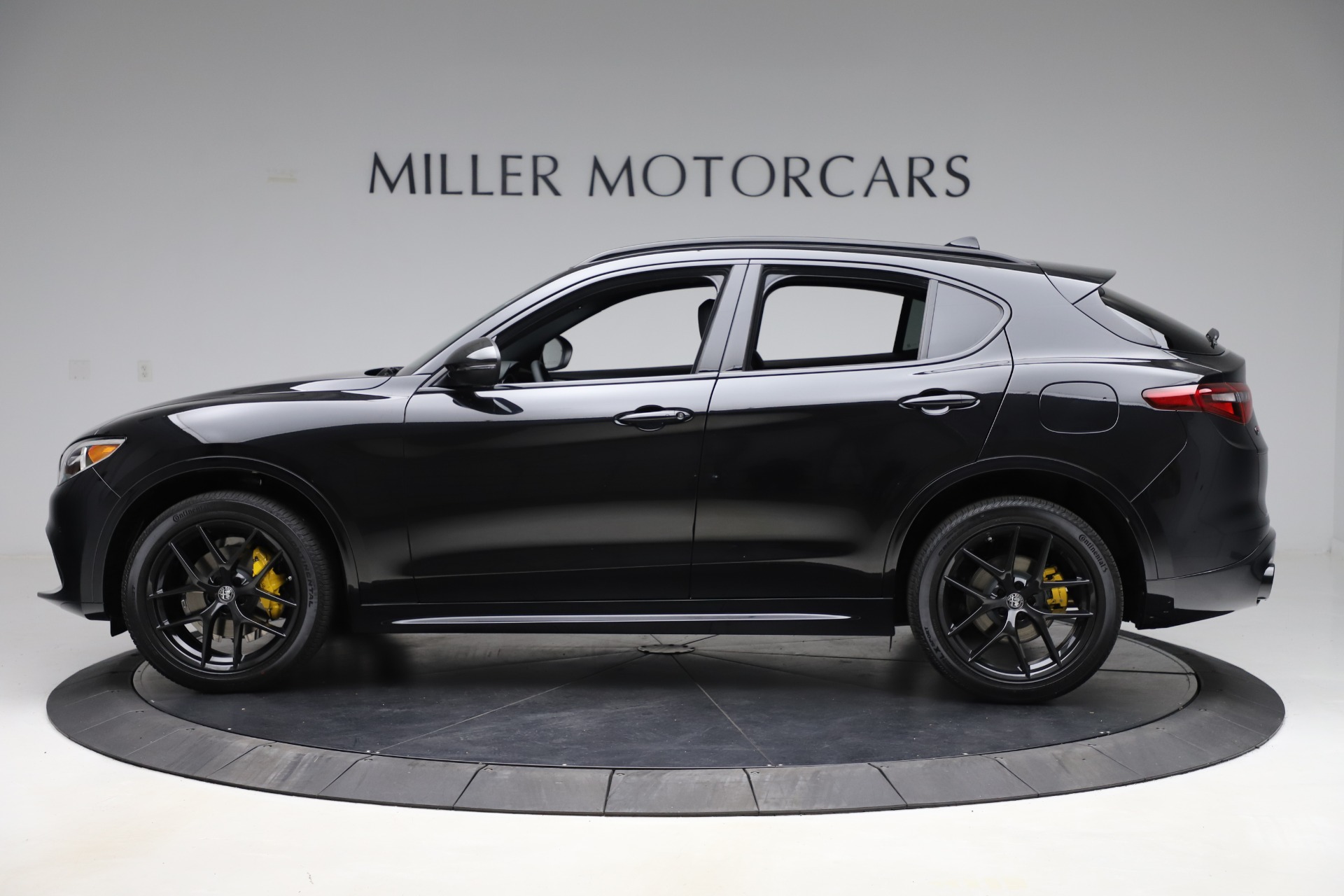 New 2020 Alfa Romeo Stelvio Ti Sport Q4 | St. Petersburg, FL