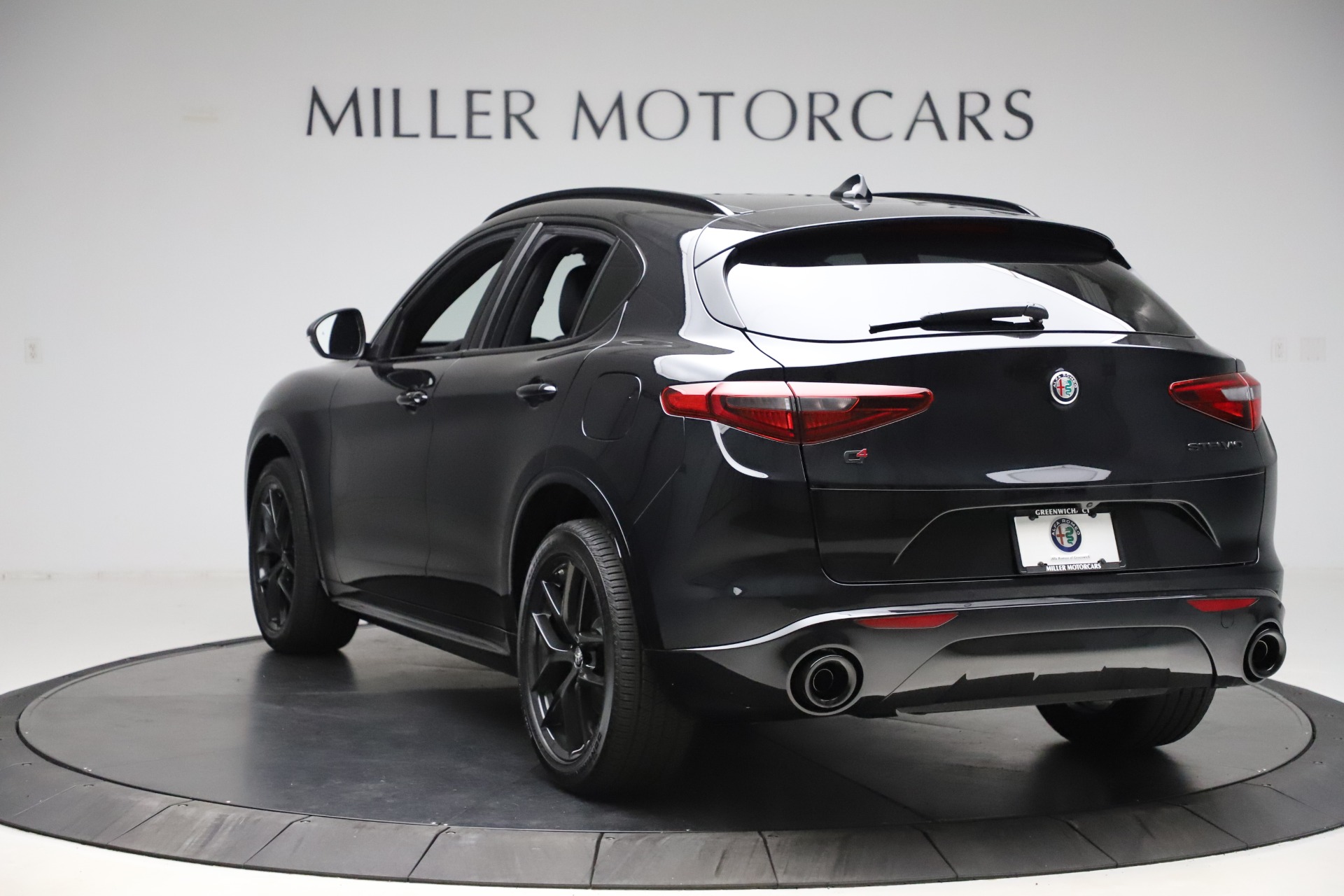 New 2020 Alfa Romeo Stelvio Ti Sport Q4 | St. Petersburg, FL