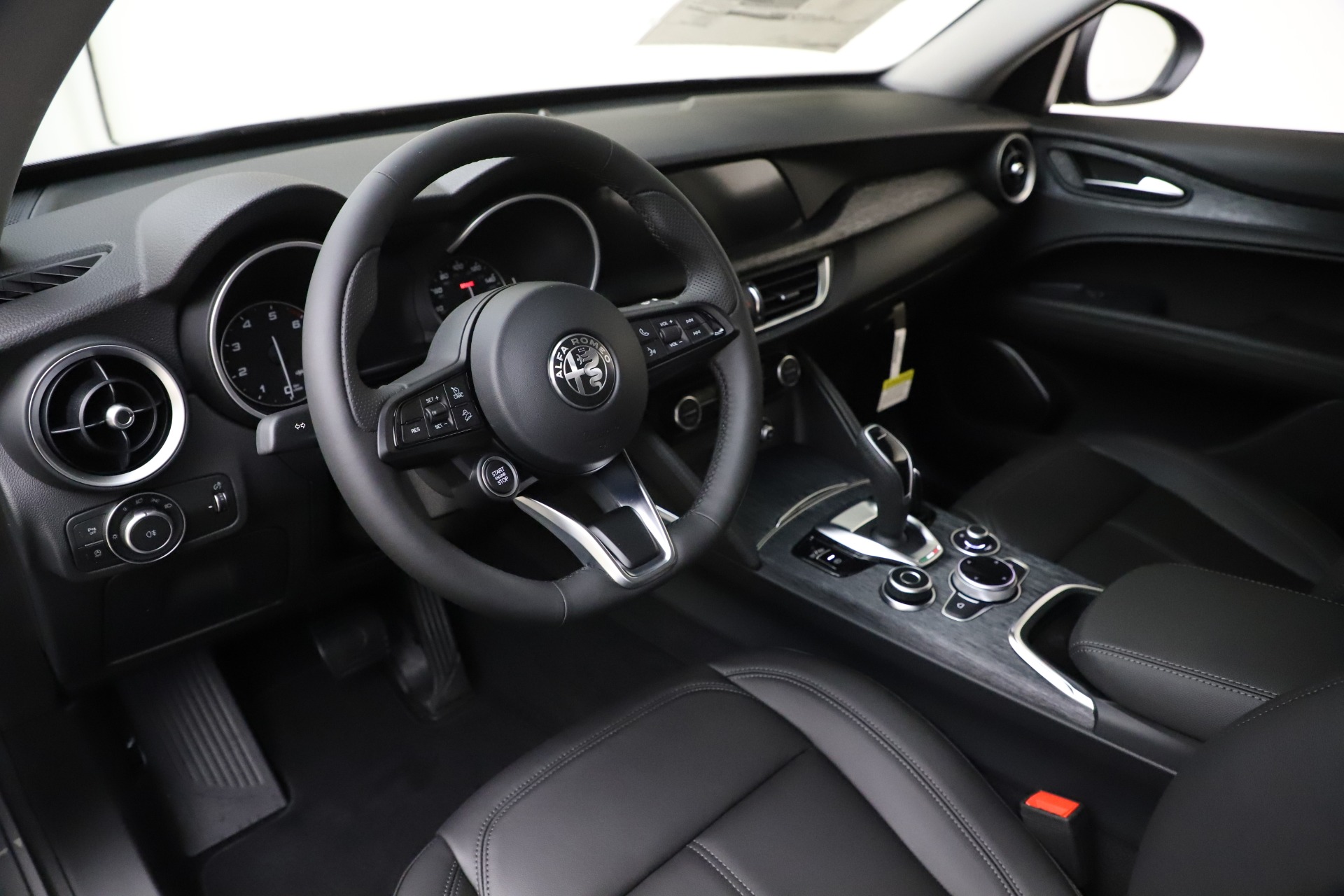 New 2020 Alfa Romeo Stelvio Sport Q4 | St. Petersburg, FL