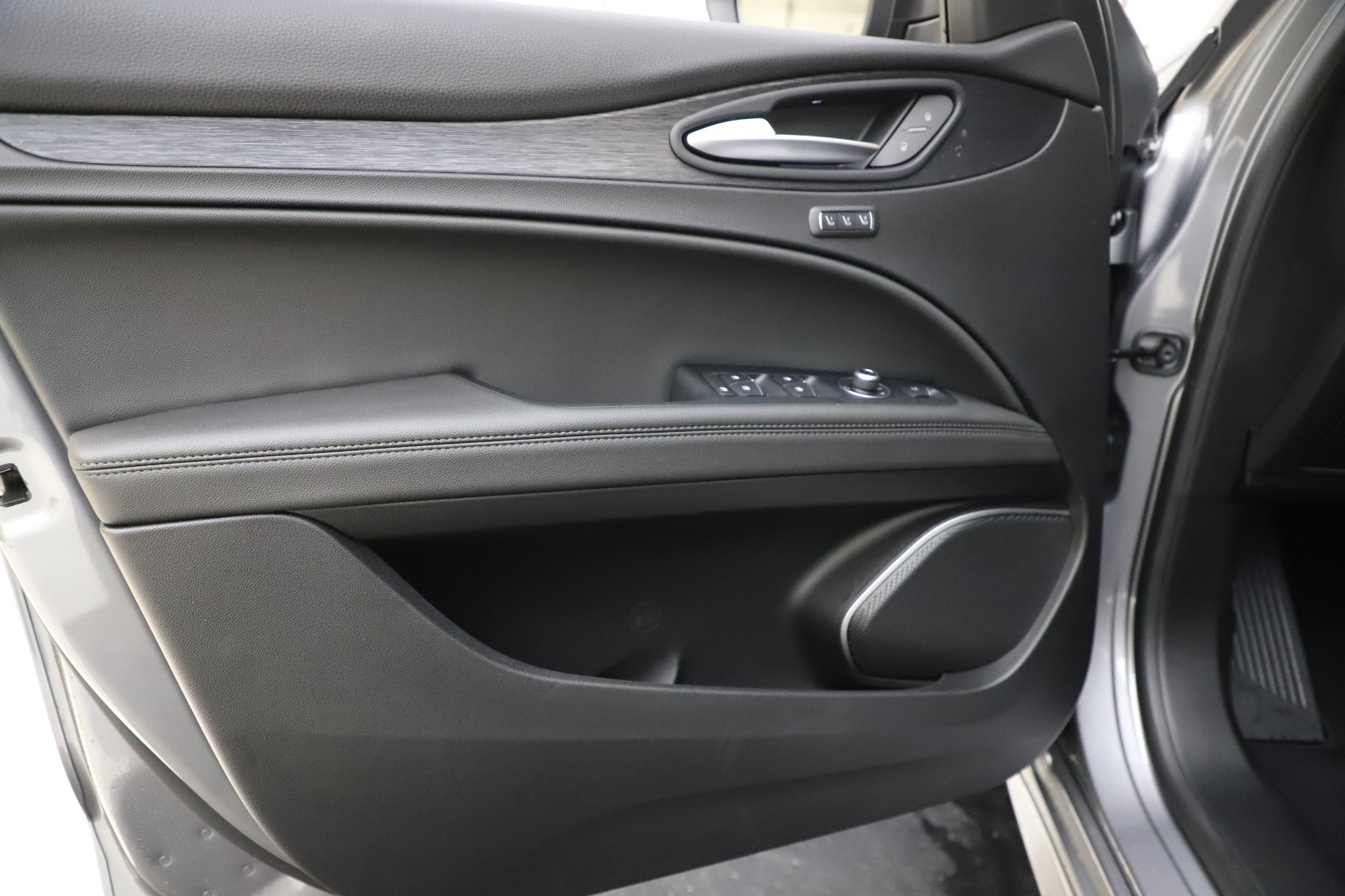 New 2020 Alfa Romeo Stelvio Sport Q4 | St. Petersburg, FL