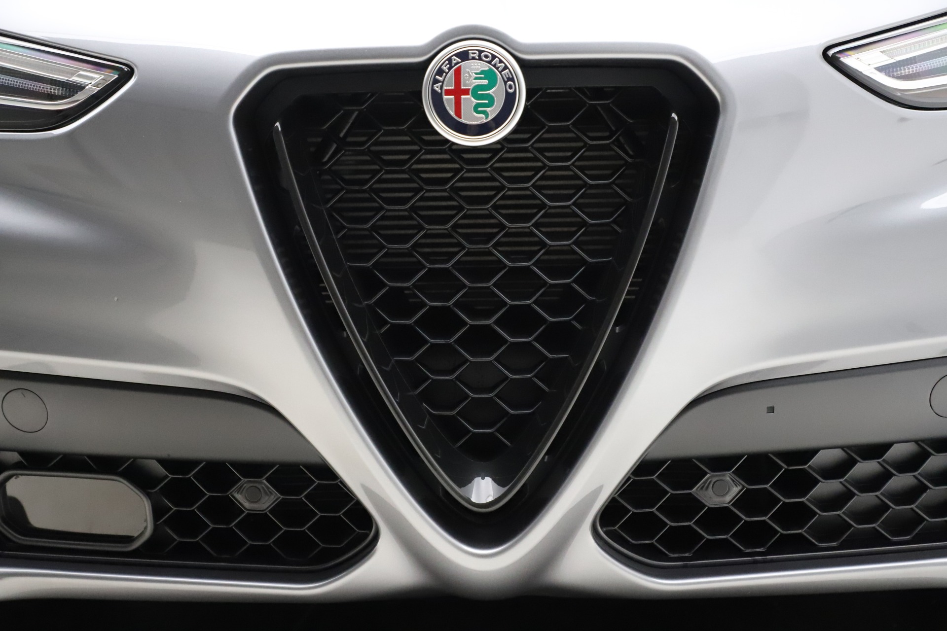 New 2020 Alfa Romeo Stelvio Sport Q4 | St. Petersburg, FL