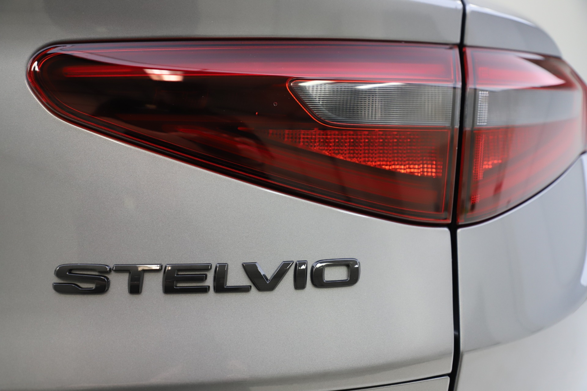 New 2020 Alfa Romeo Stelvio Sport Q4 | St. Petersburg, FL