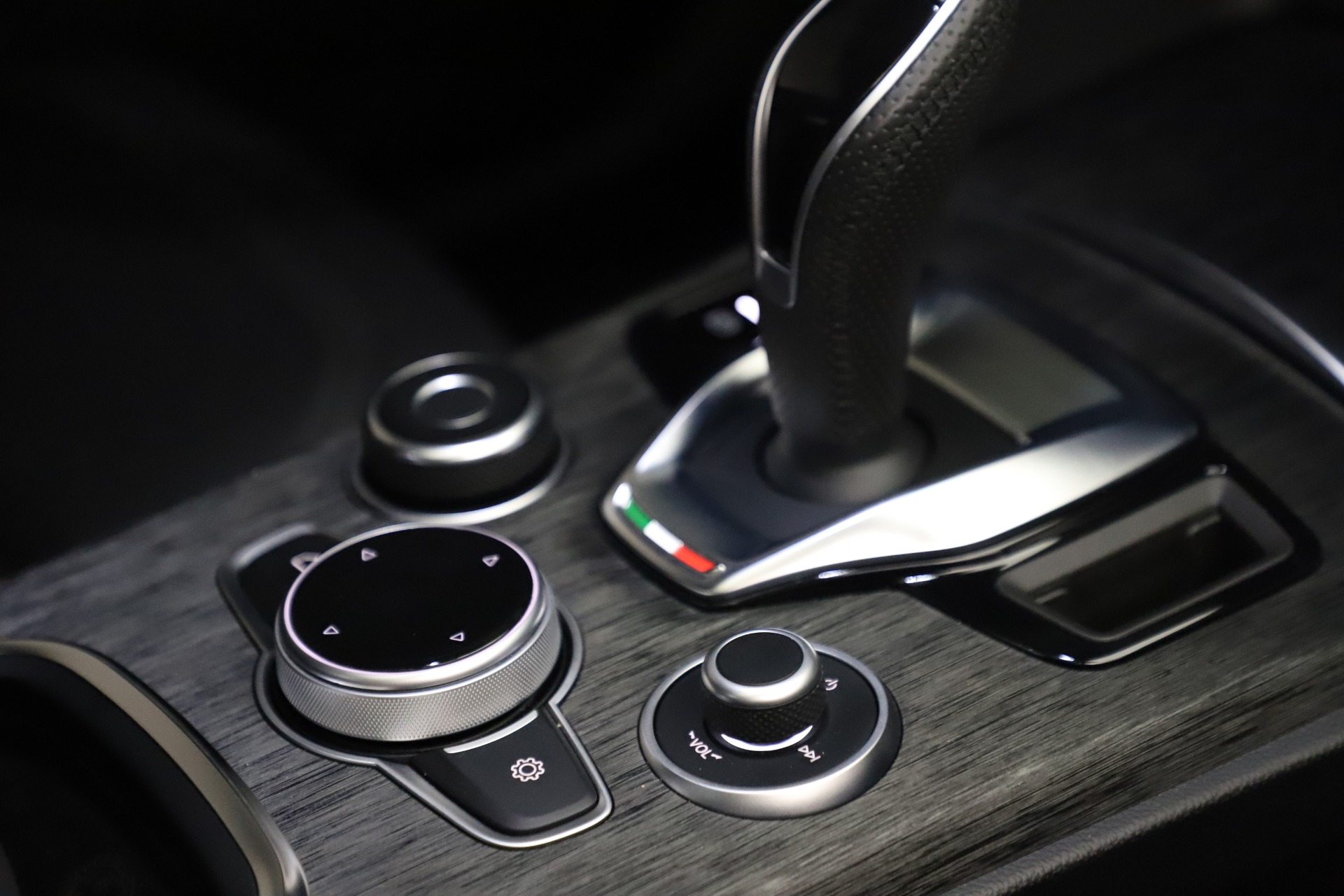 New 2020 Alfa Romeo Stelvio Q4 | St. Petersburg, FL