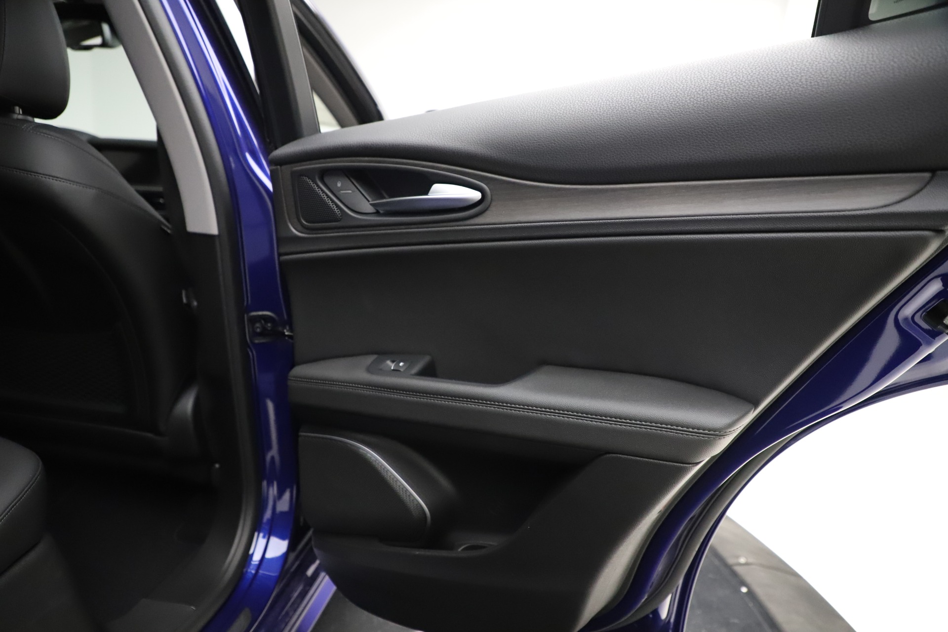 New 2020 Alfa Romeo Stelvio Ti Q4 | St. Petersburg, FL