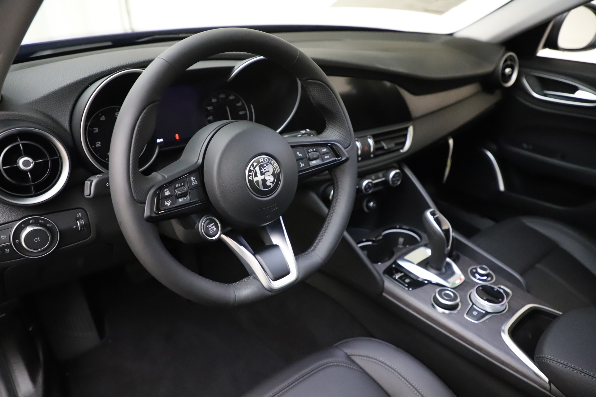 New 2020 Alfa Romeo Giulia Ti Q4 | St. Petersburg, FL