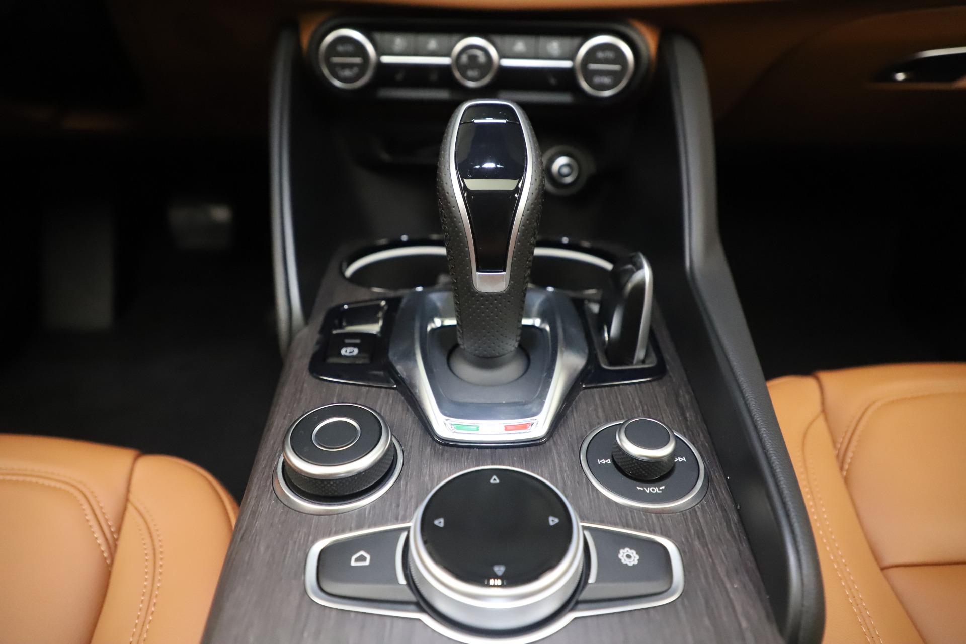 New 2020 Alfa Romeo Giulia Ti Q4 | St. Petersburg, FL