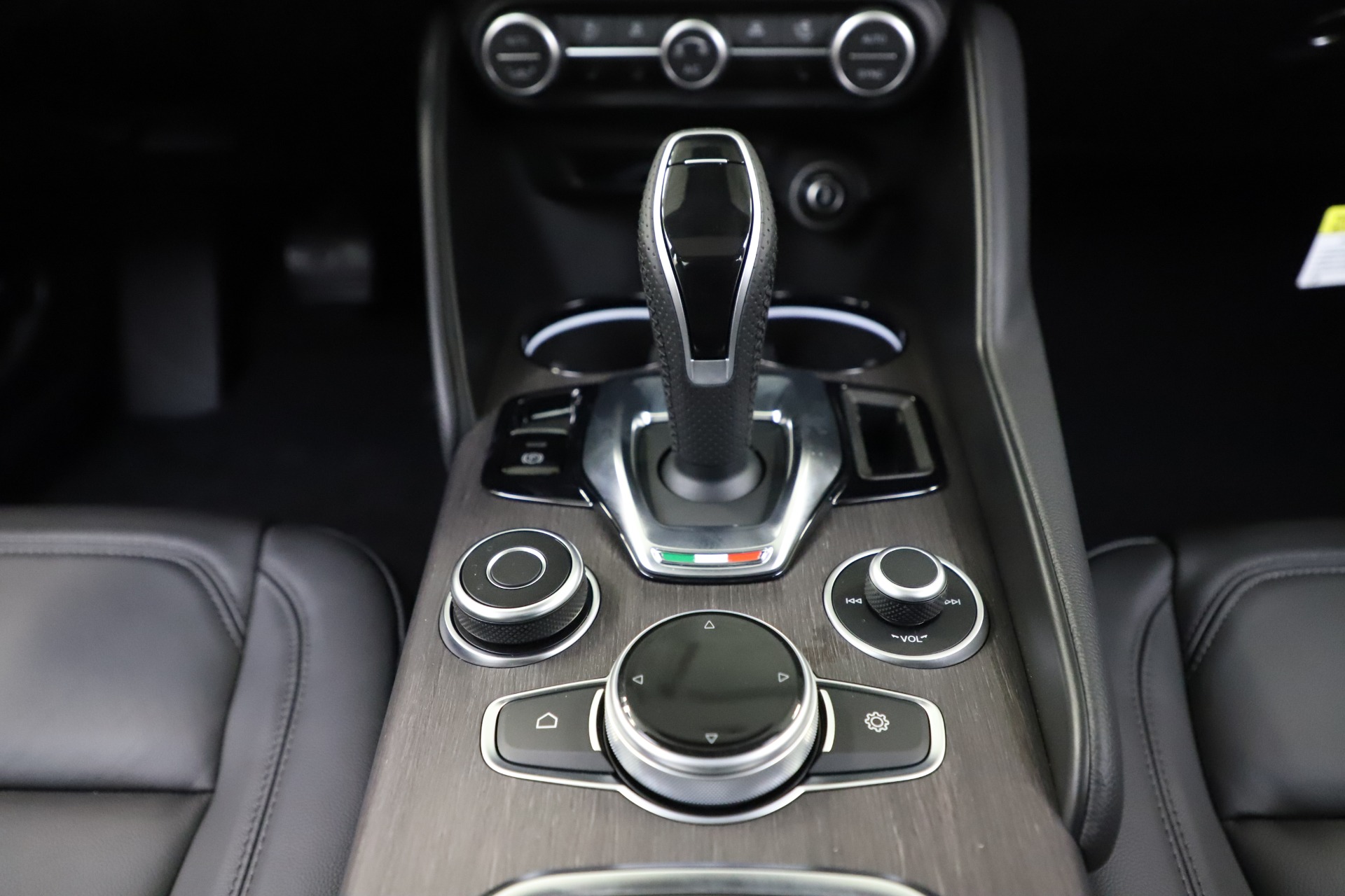 New 2020 Alfa Romeo Giulia Ti Q4 | St. Petersburg, FL