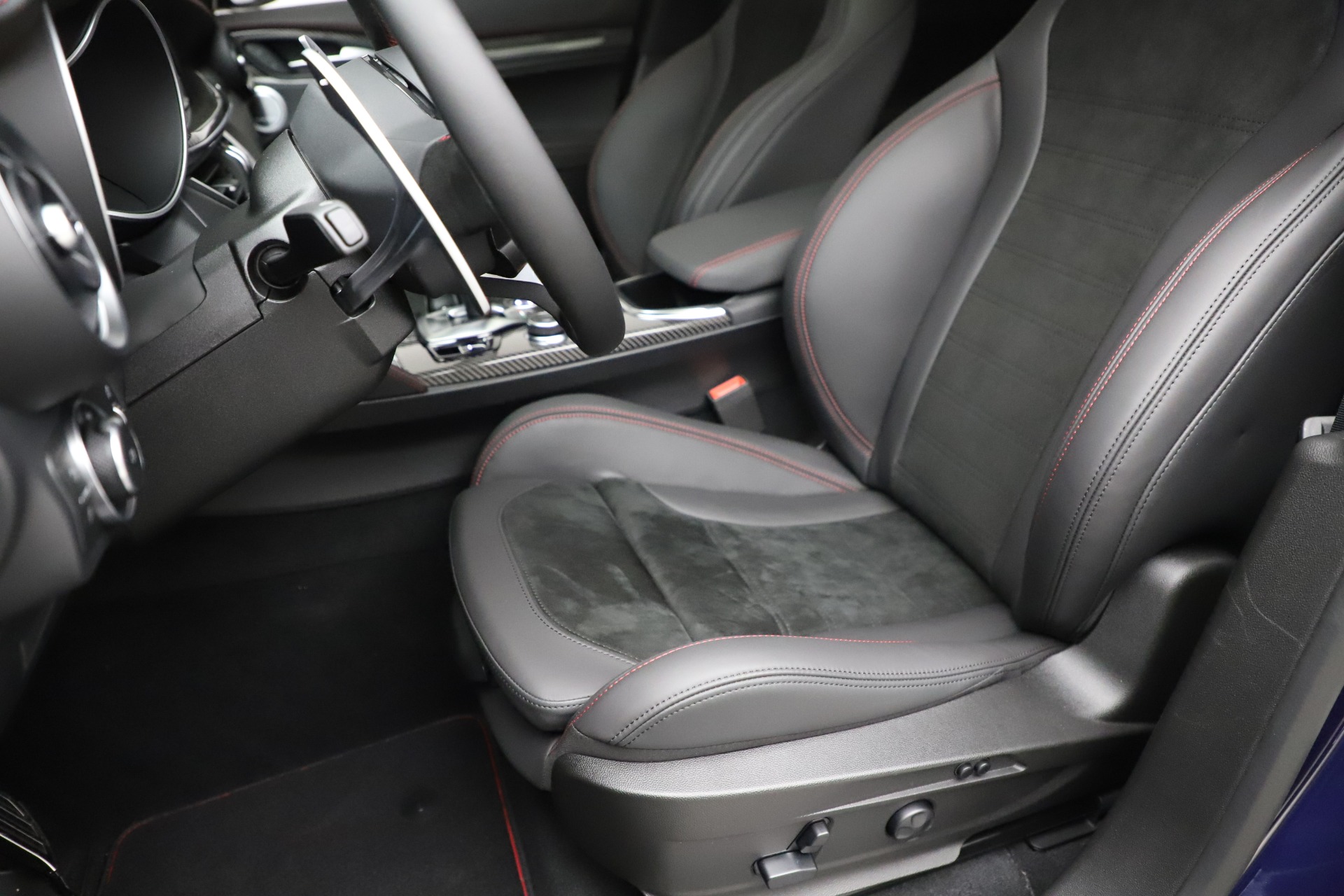 New 2020 Alfa Romeo Stelvio Quadrifoglio | St. Petersburg, FL