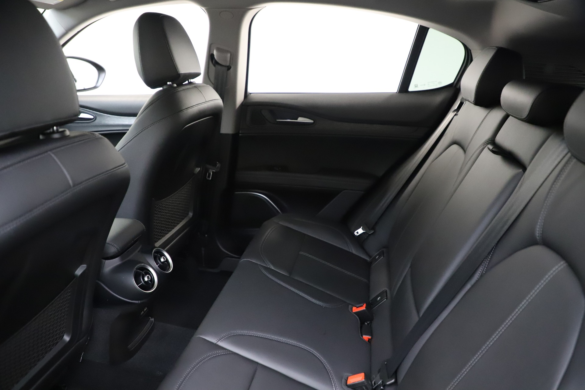 New 2020 Alfa Romeo Stelvio Sport Q4 | St. Petersburg, FL