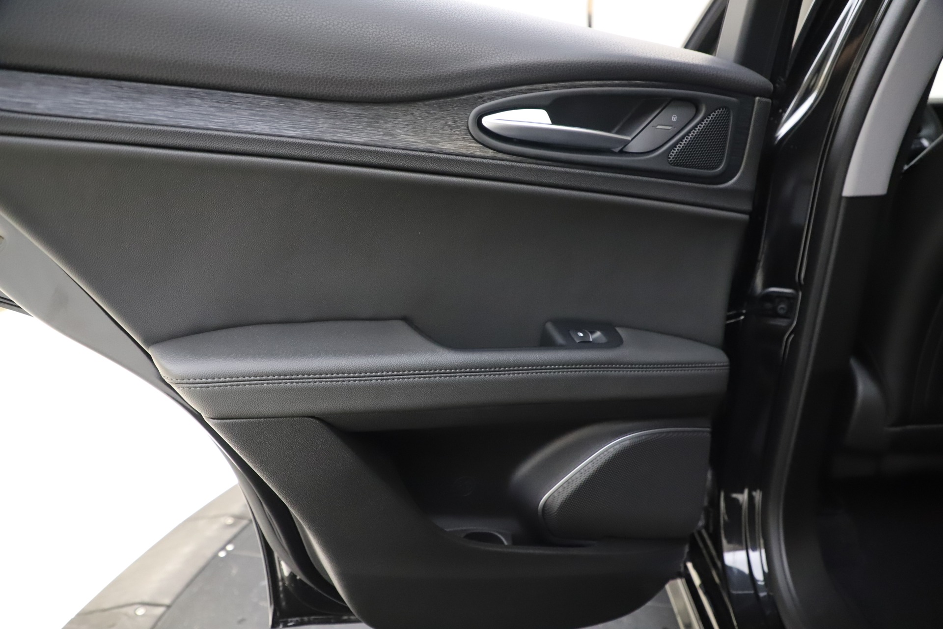 New 2020 Alfa Romeo Stelvio Sport Q4 | St. Petersburg, FL