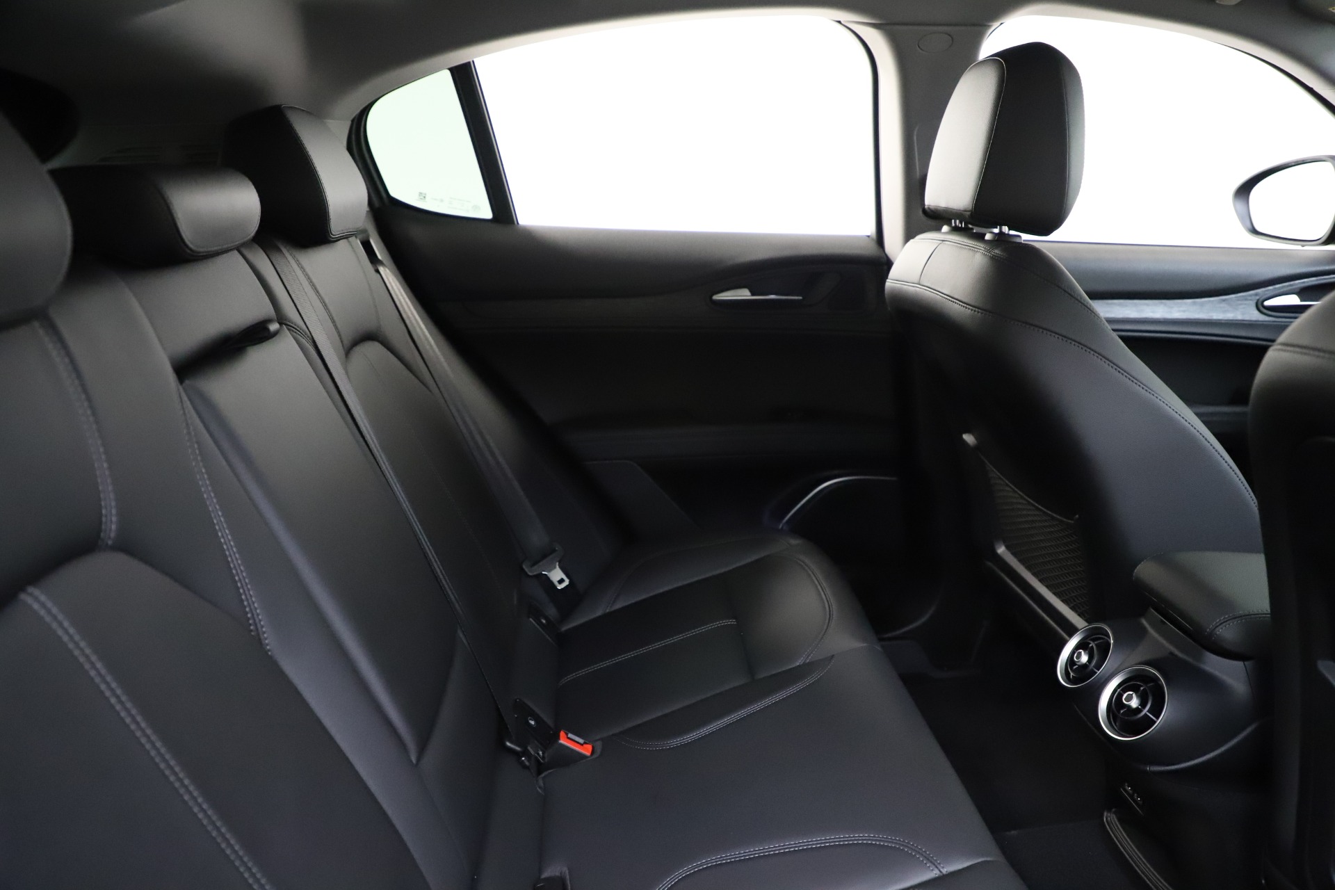 New 2020 Alfa Romeo Stelvio Sport Q4 | St. Petersburg, FL