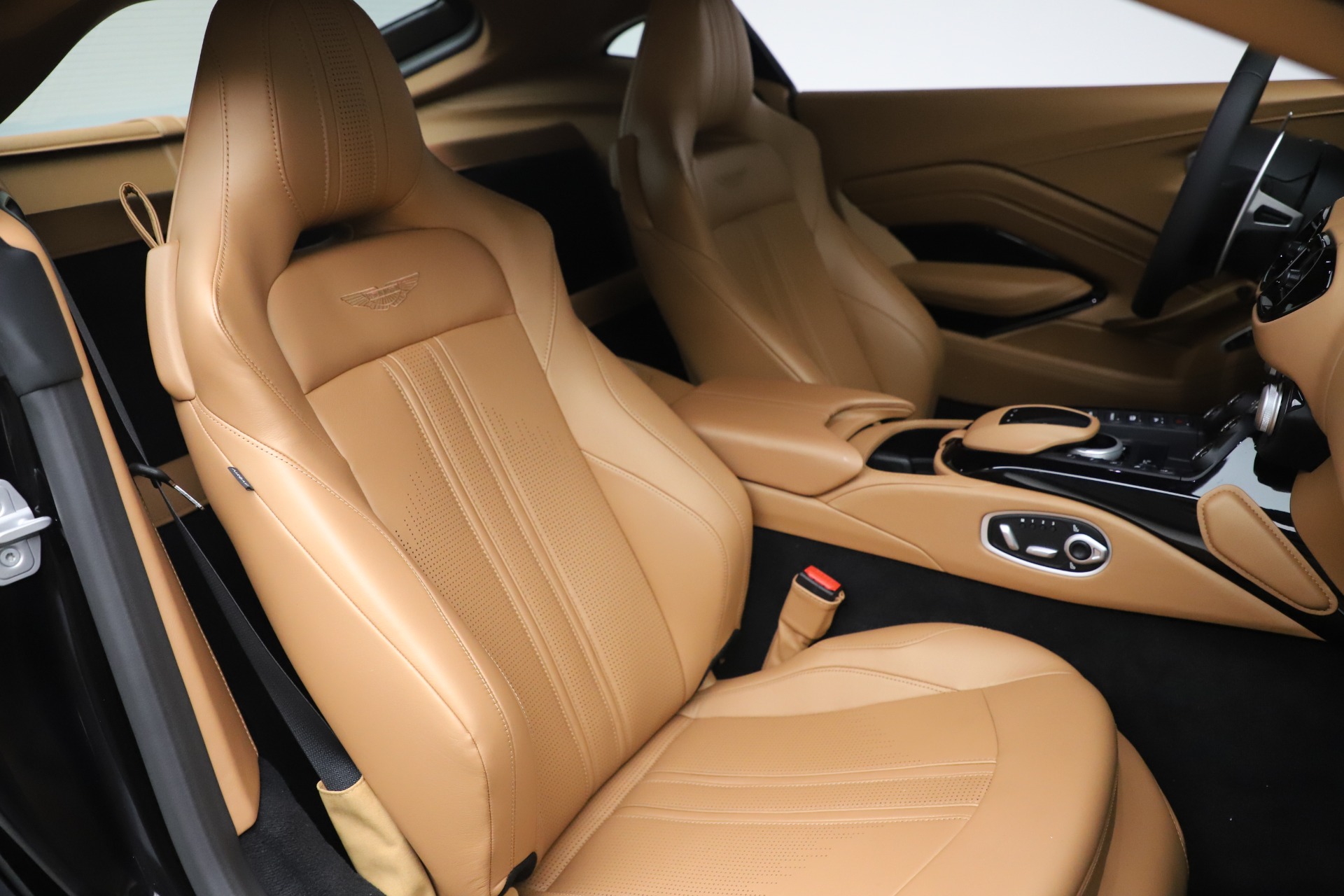 New 2020 Aston Martin Vantage Coupe | St. Petersburg, FL