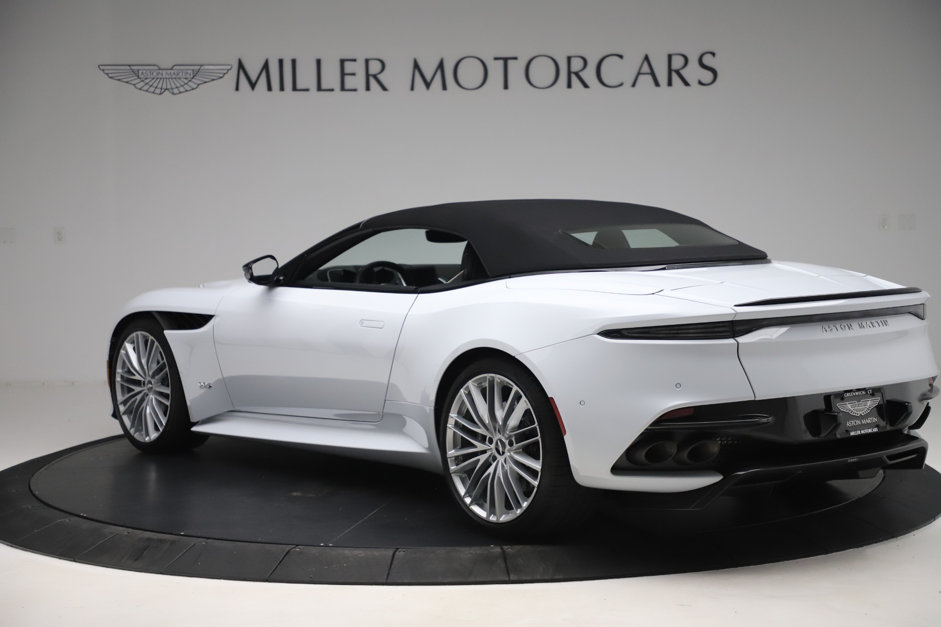New 2020 Aston Martin DBS Superleggera Volante Convertible | St. Petersburg, FL
