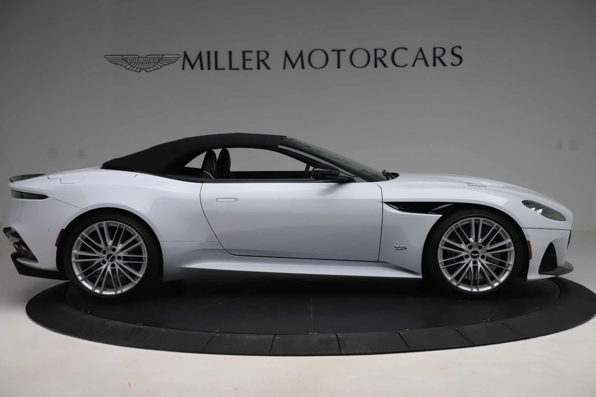 New 2020 Aston Martin DBS Superleggera Volante Convertible | St. Petersburg, FL