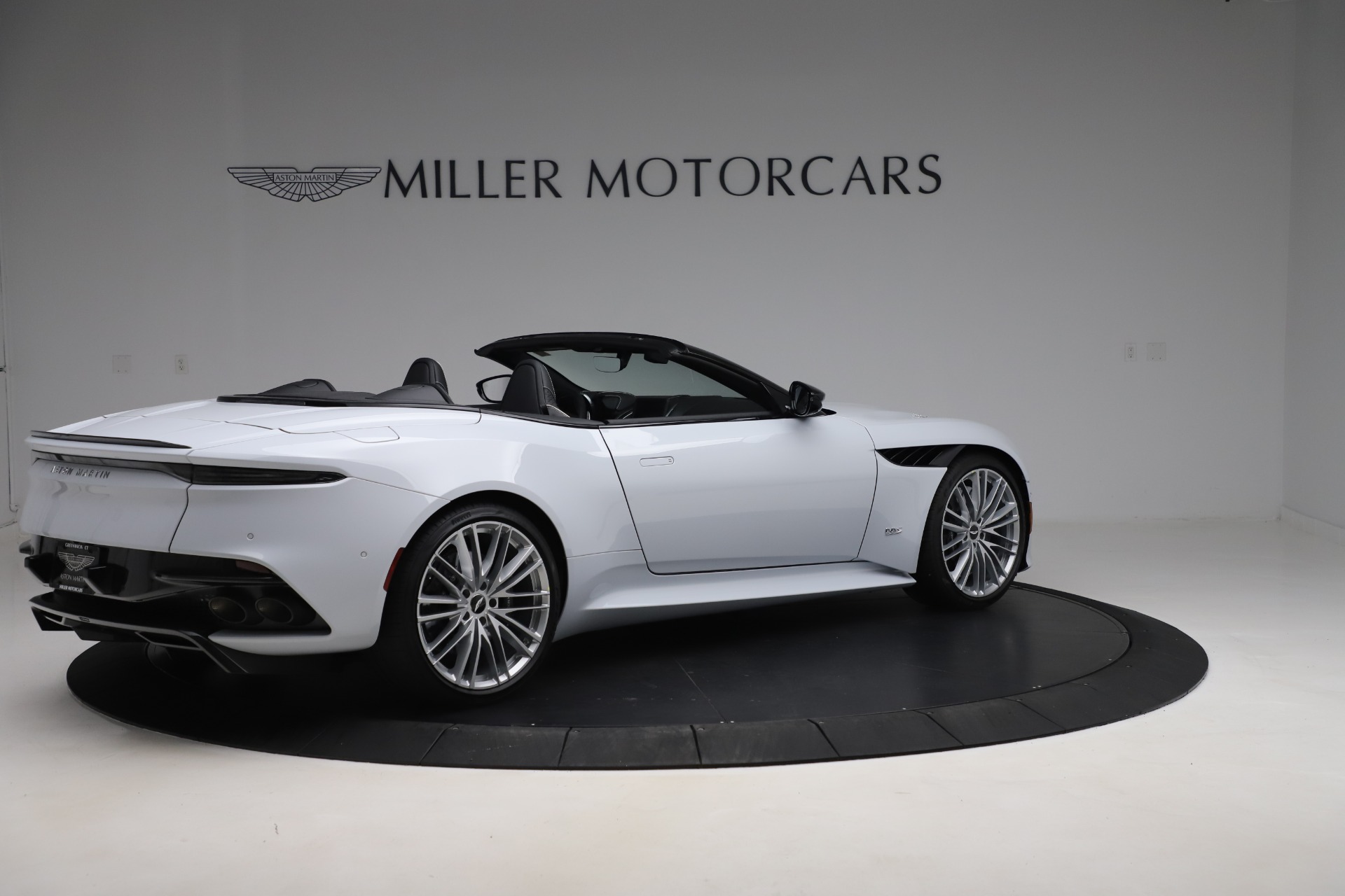 New 2020 Aston Martin DBS Superleggera Volante Convertible | St. Petersburg, FL