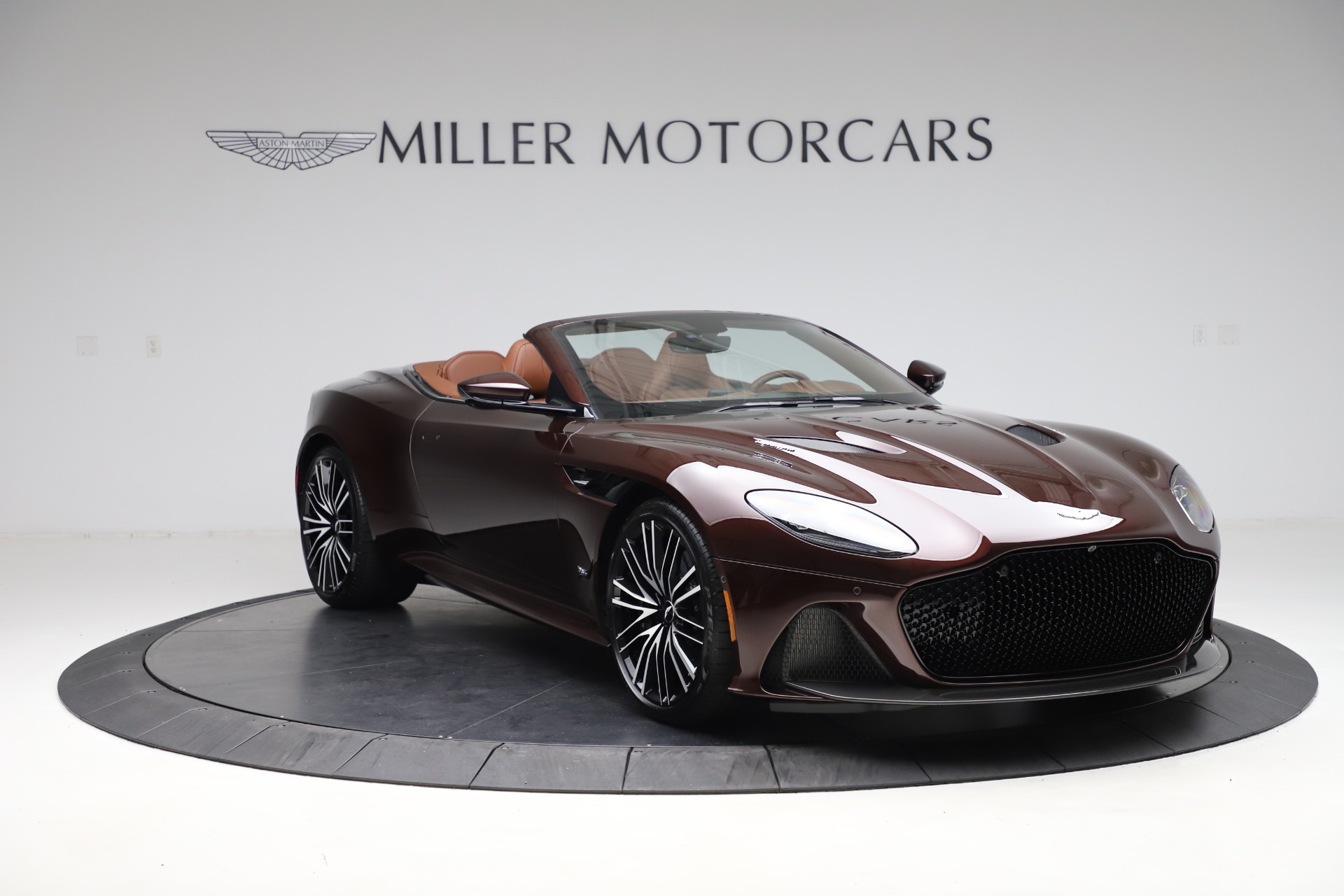 New 2020 Aston Martin DBS Superleggera | St. Petersburg, FL