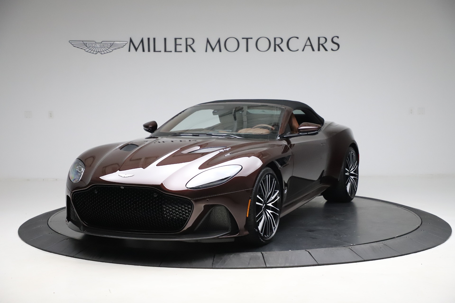 New 2020 Aston Martin DBS Superleggera | St. Petersburg, FL