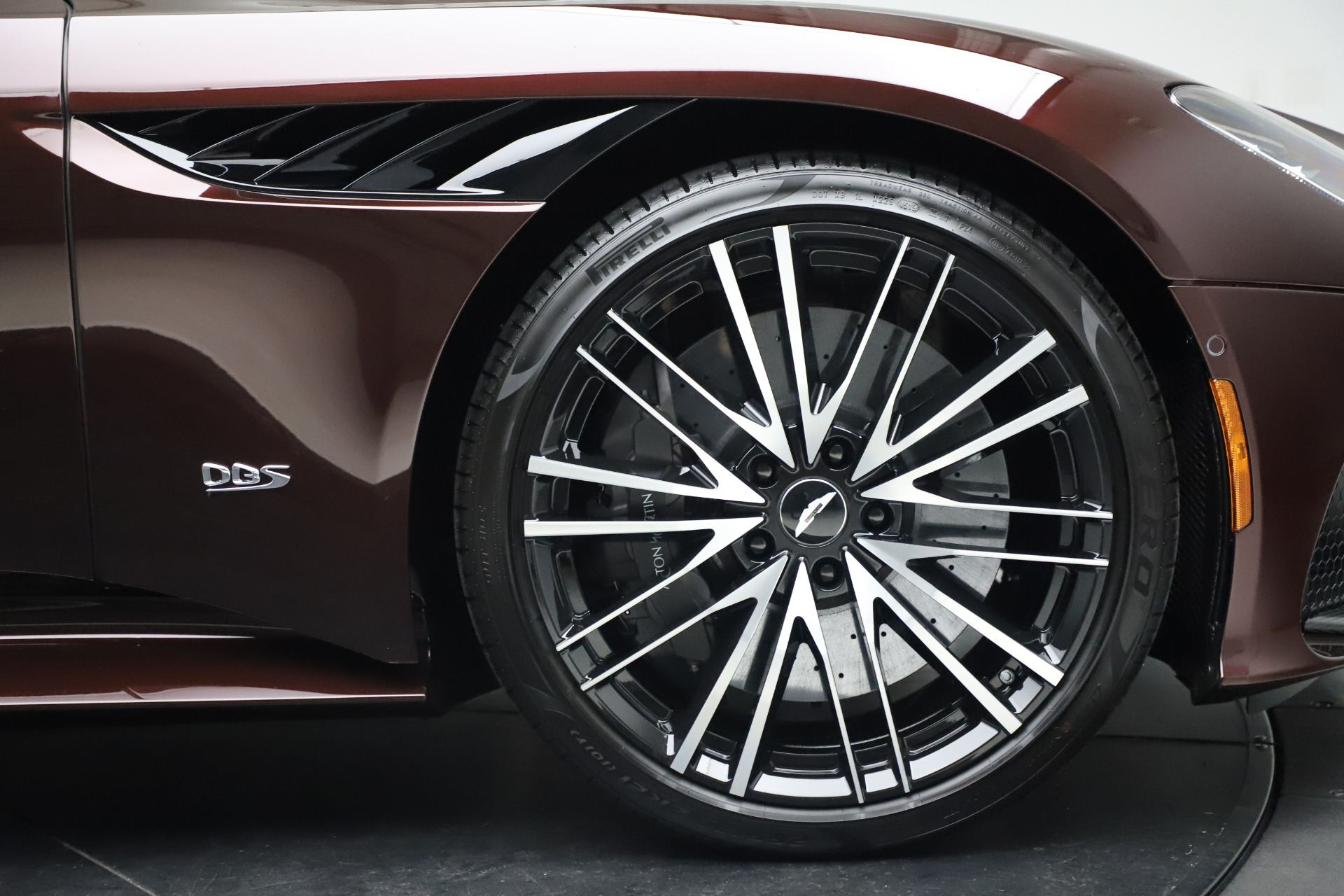 New 2020 Aston Martin DBS Superleggera | St. Petersburg, FL