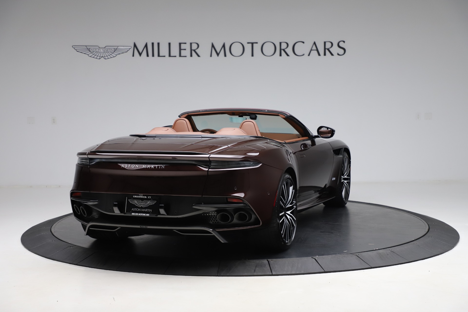 New 2020 Aston Martin DBS Superleggera | St. Petersburg, FL