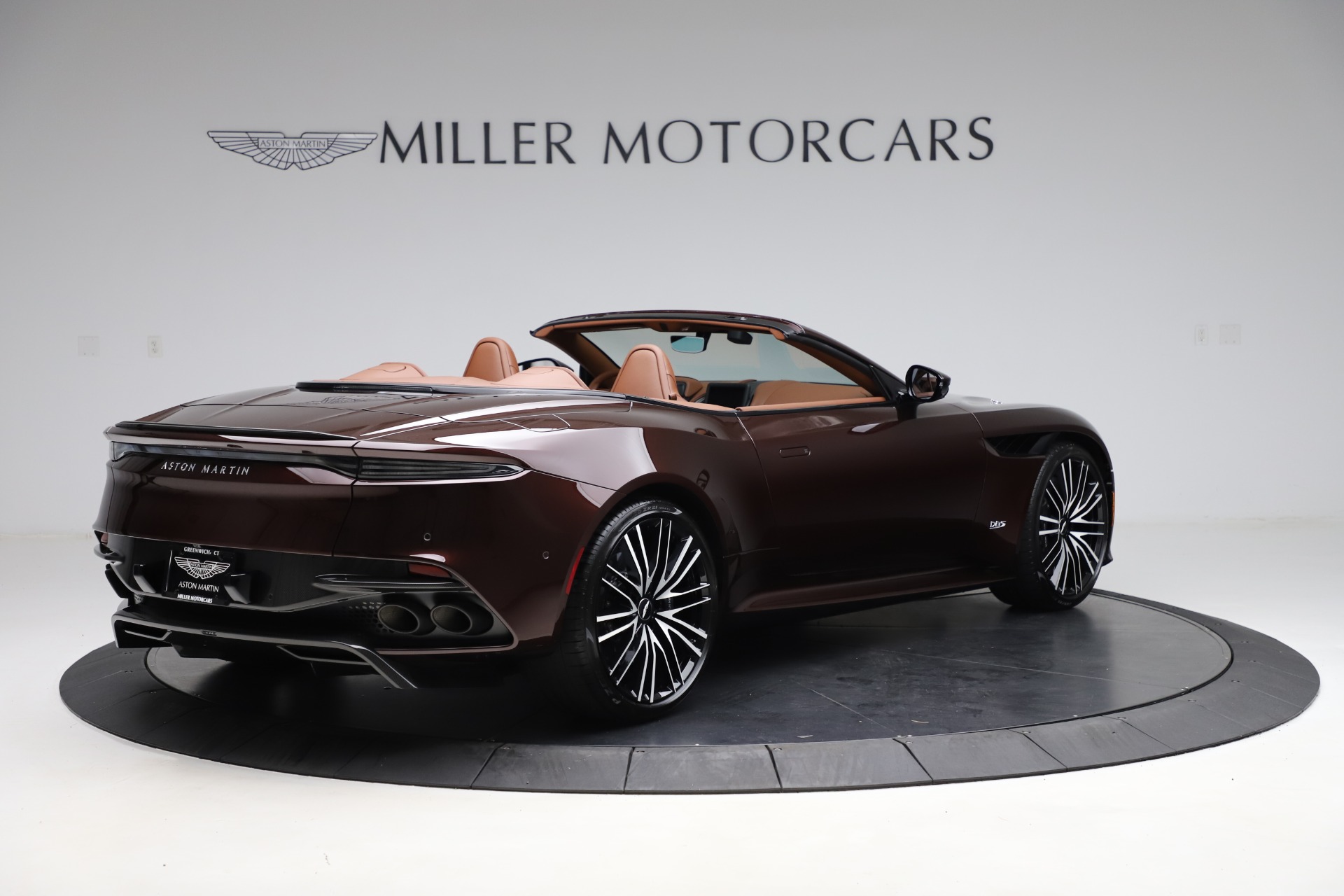 New 2020 Aston Martin DBS Superleggera | St. Petersburg, FL
