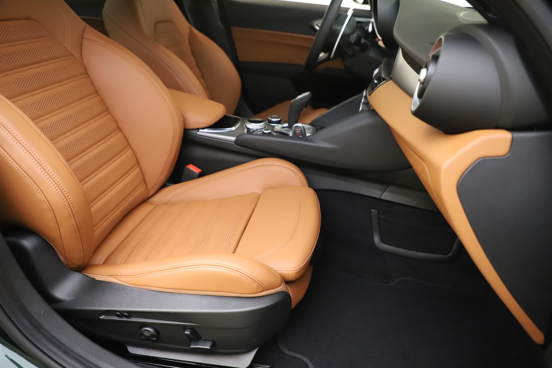 New 2020 Alfa Romeo Giulia Ti Sport Q4 | St. Petersburg, FL
